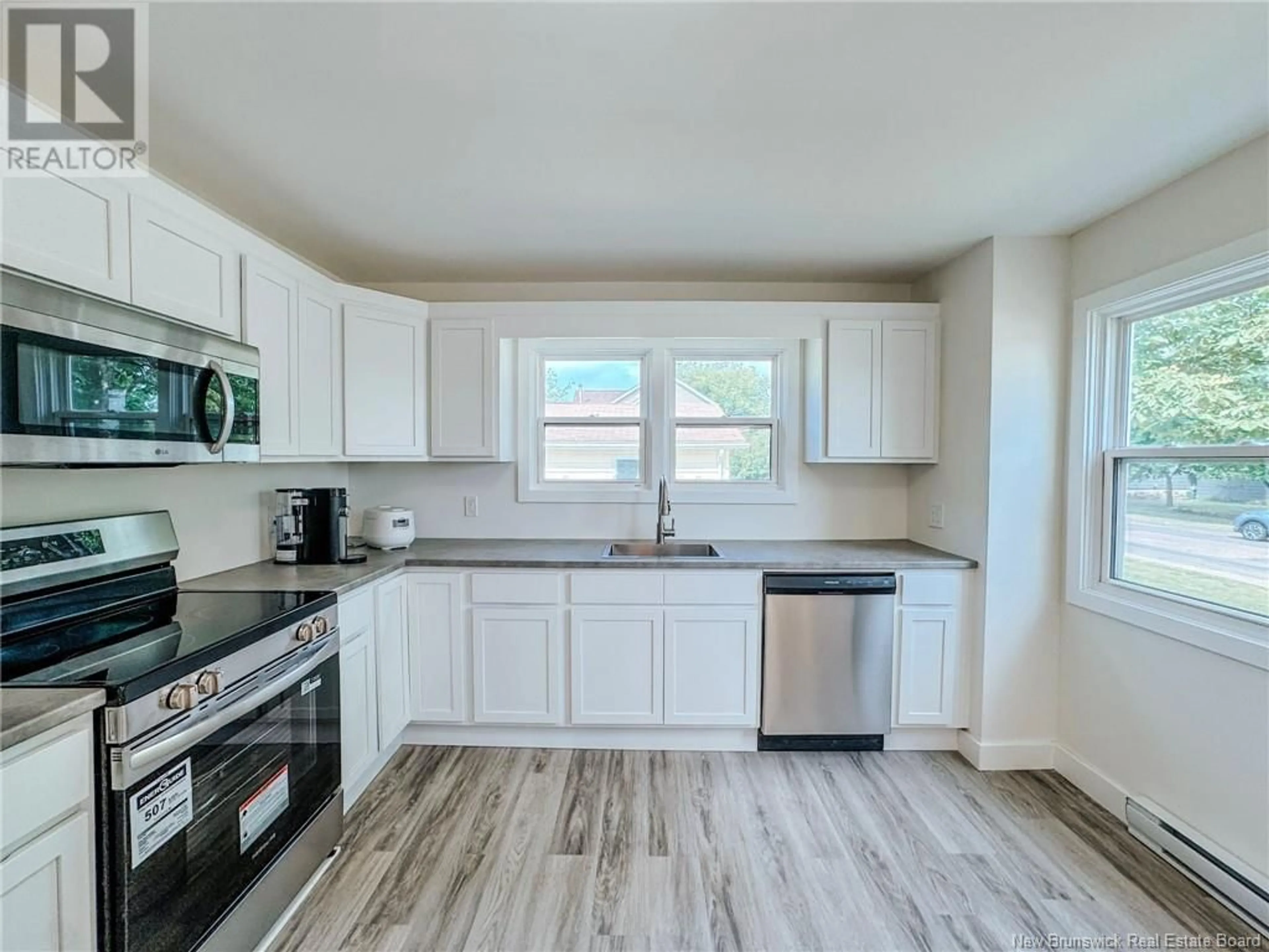 Open concept kitchen, unknown for 100 OAKLAND AVENUE, Moncton New Brunswick E1C7P1