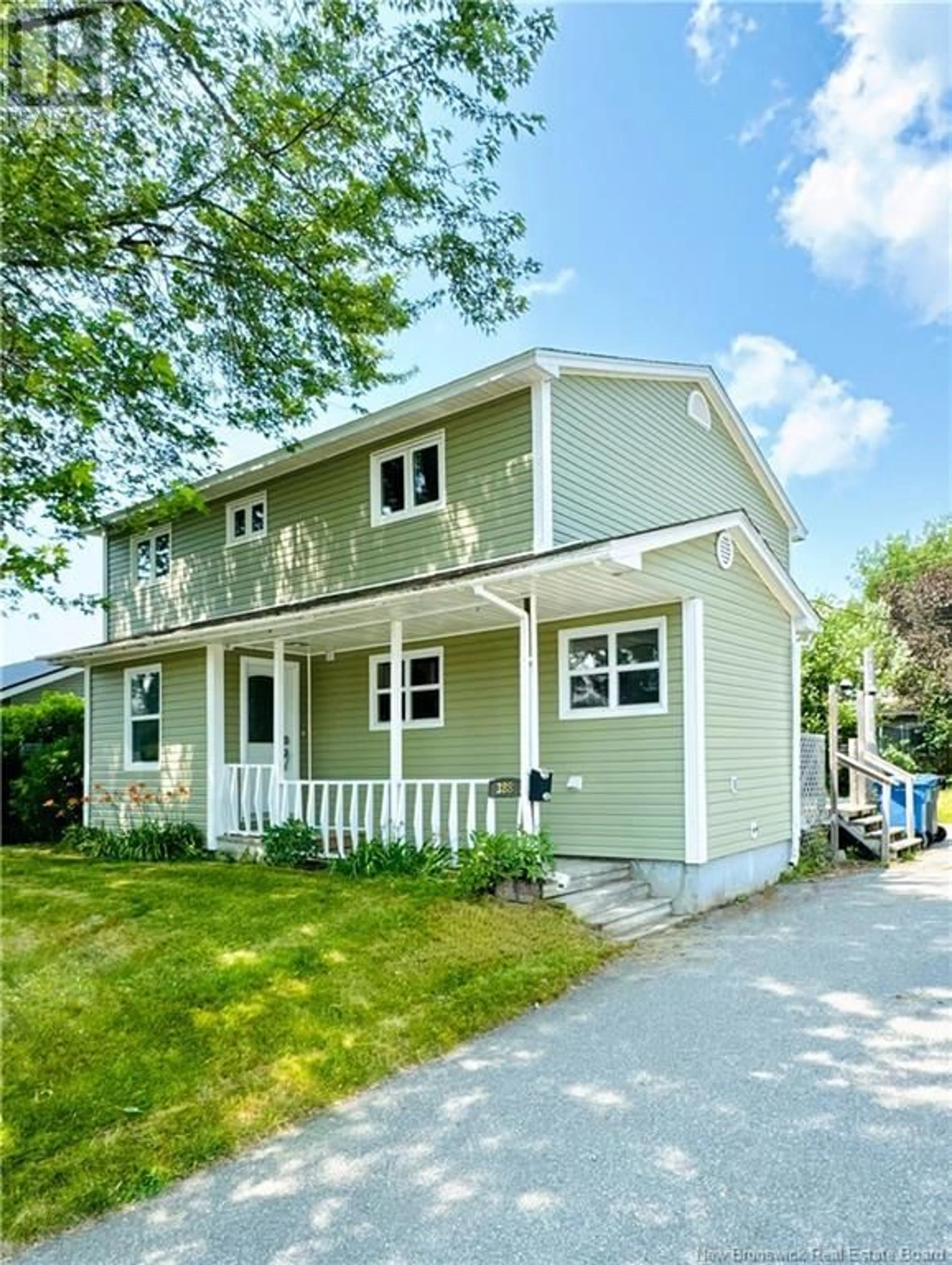 Home with vinyl exterior material, street for 388 SKYLINE AVENUE, Miramichi New Brunswick E1V1B2