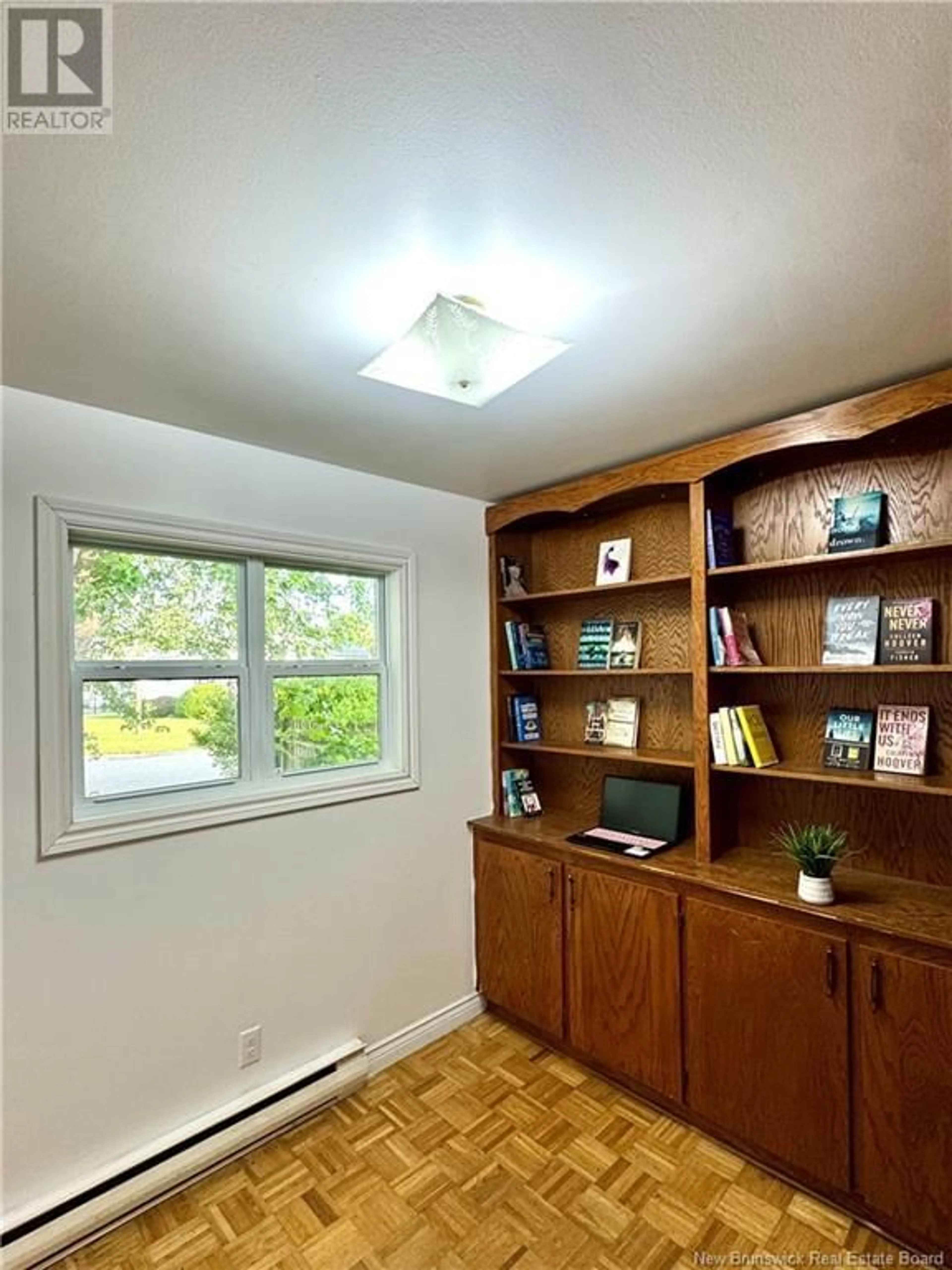 A pic of a room for 388 SKYLINE AVENUE, Miramichi New Brunswick E1V1B2