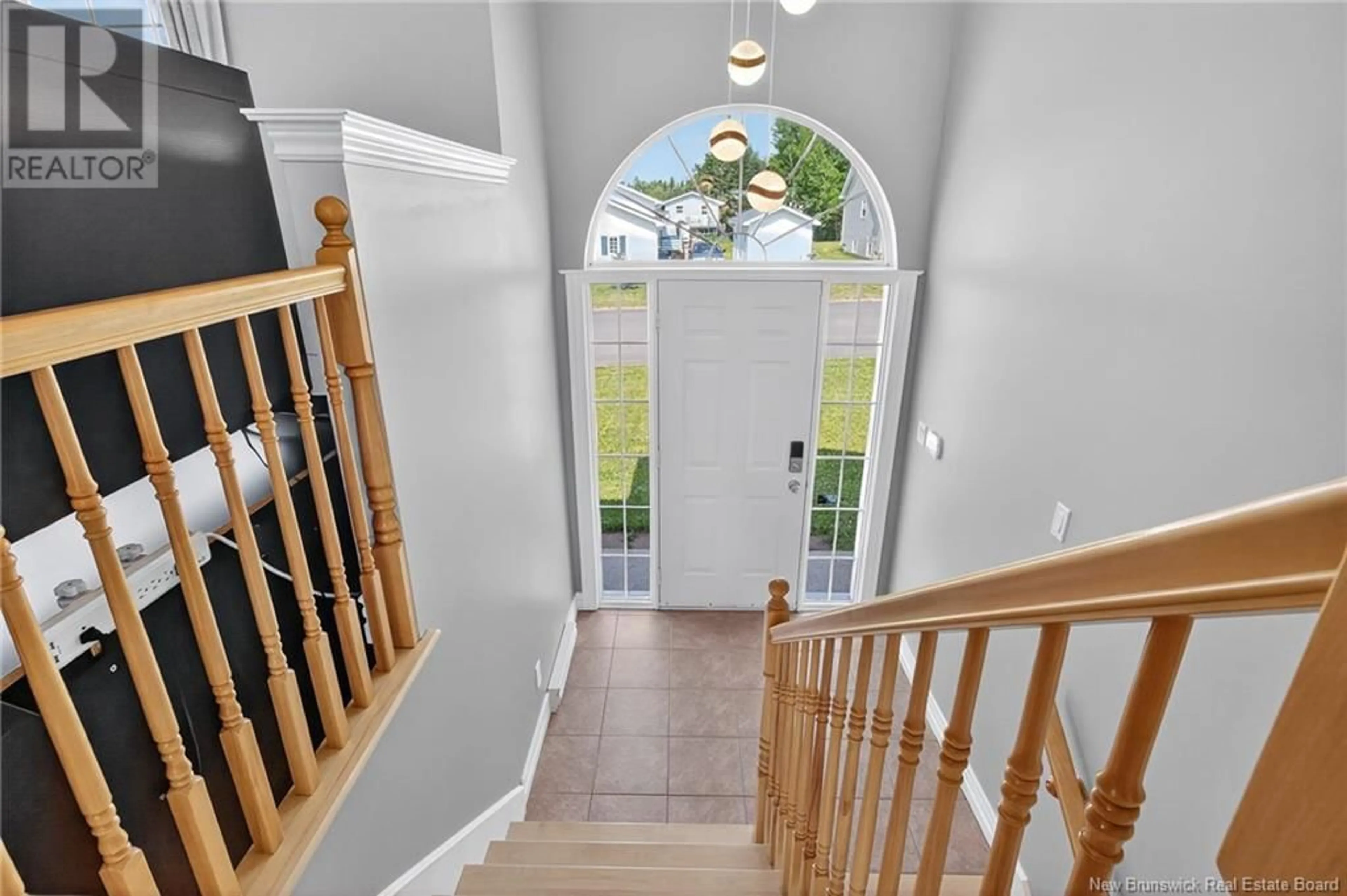 Indoor foyer for 15 RAPHAEL STREET, Dieppe New Brunswick E1A8S3