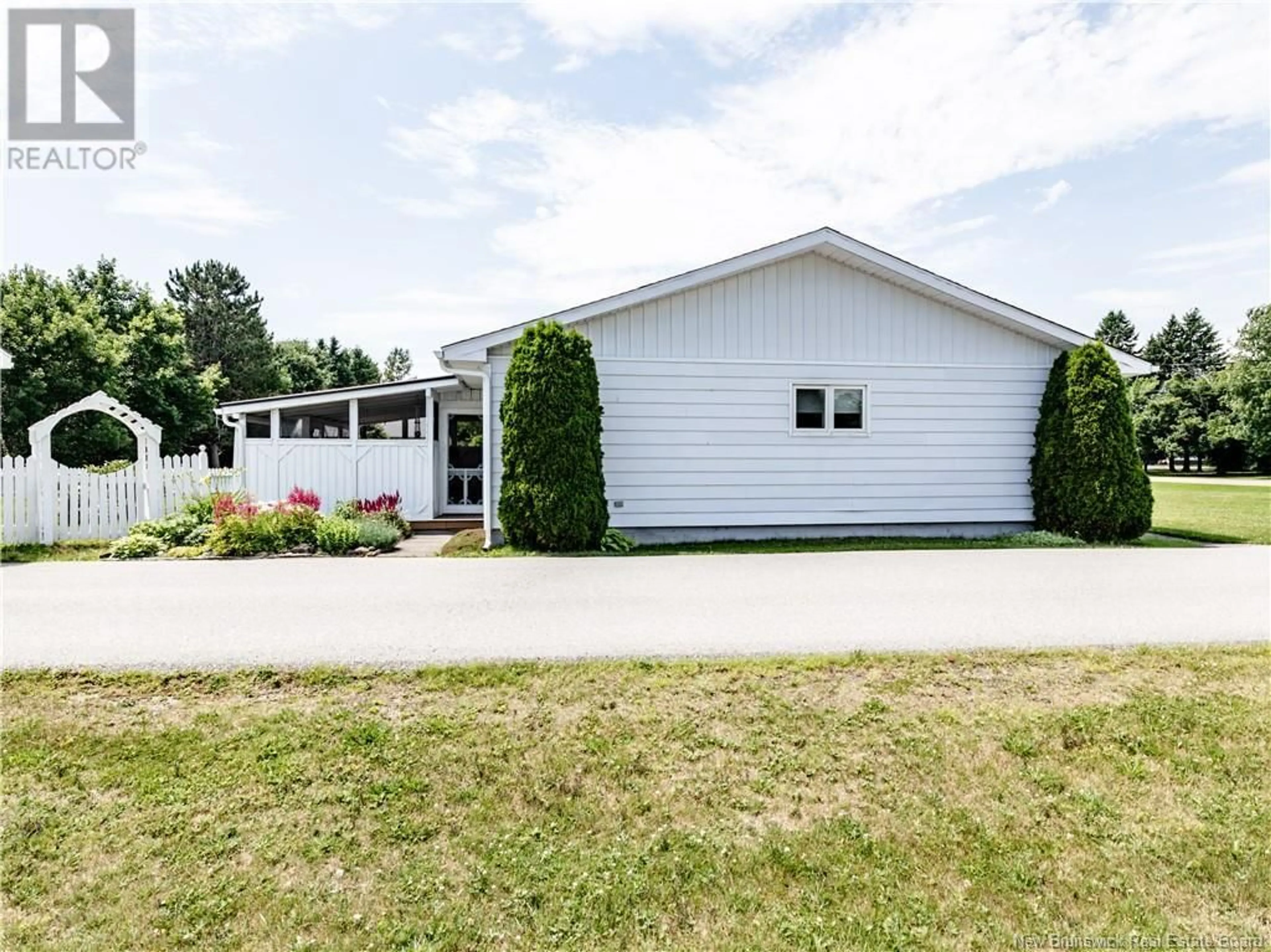 Home with vinyl exterior material, water/lake/river/ocean view for 66 ST-PATRICK, Rogersville New Brunswick E4Y2H4