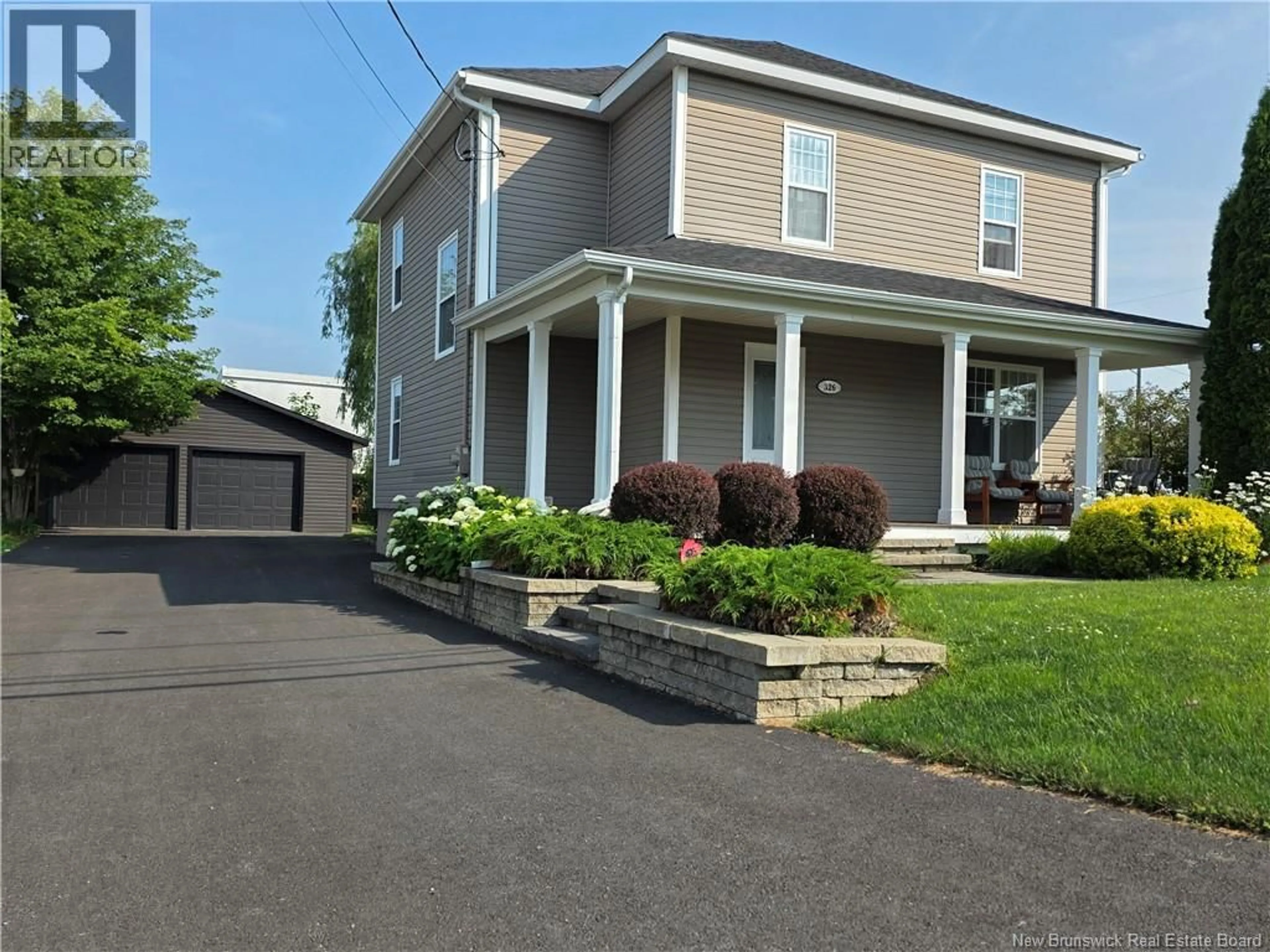 Home with vinyl exterior material, street for 326 SHERIFF, Grand-Sault/Grand Falls New Brunswick E3Z3A4