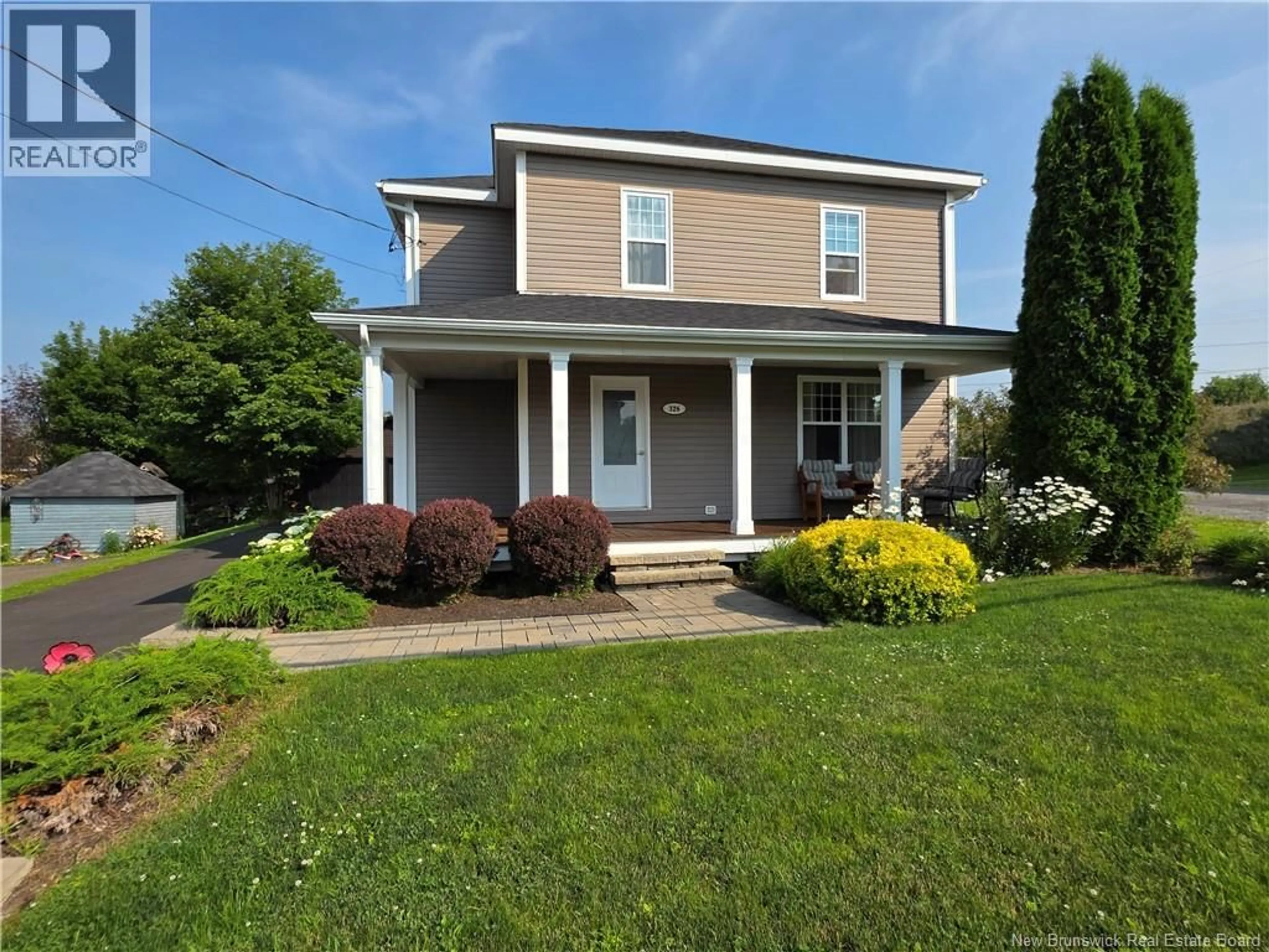 Home with vinyl exterior material, street for 326 SHERIFF, Grand-Sault/Grand Falls New Brunswick E3Z3A4