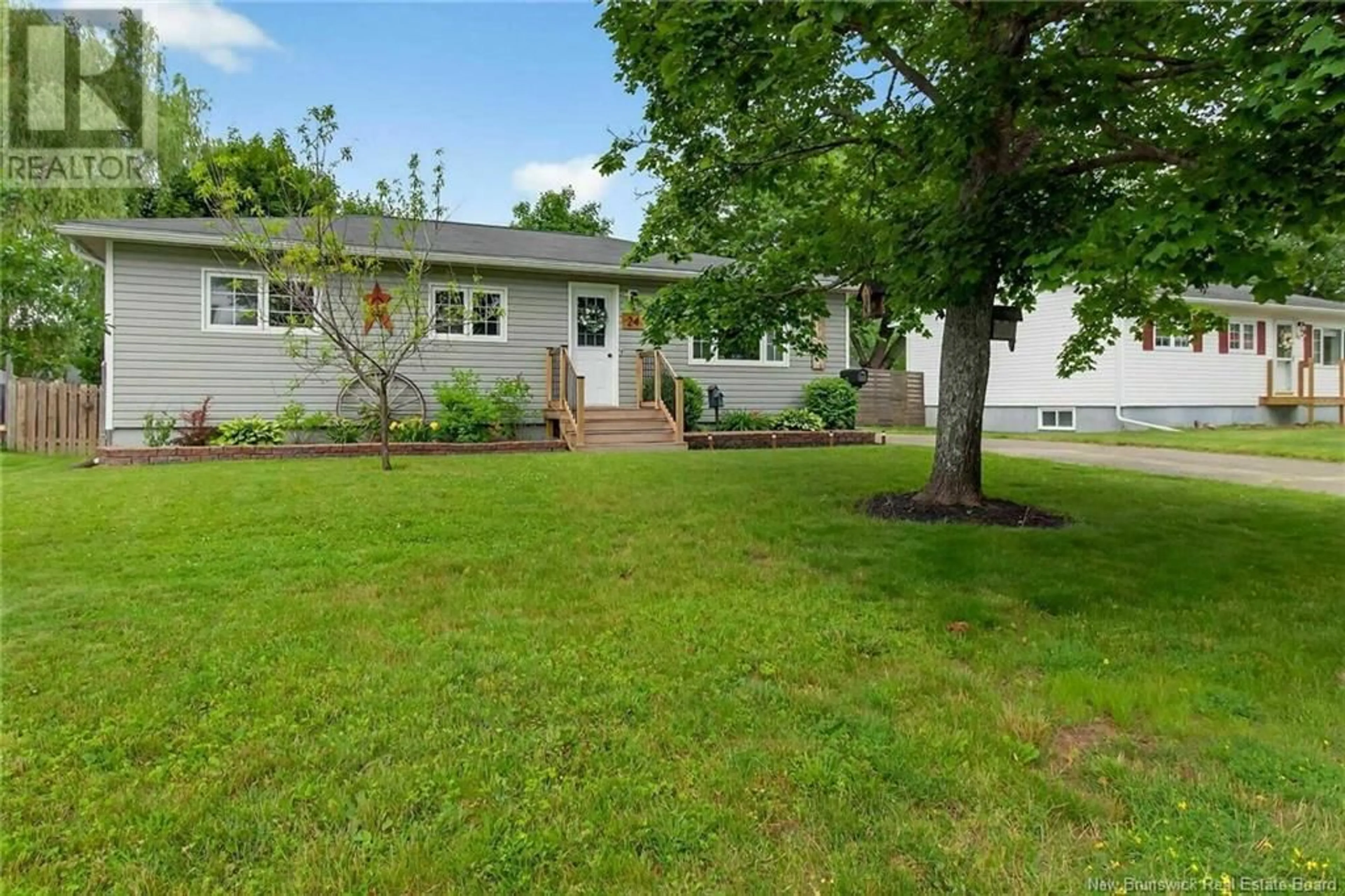 Unknown for 24 LANSDOWNE COURT, Riverview New Brunswick E1B3E3