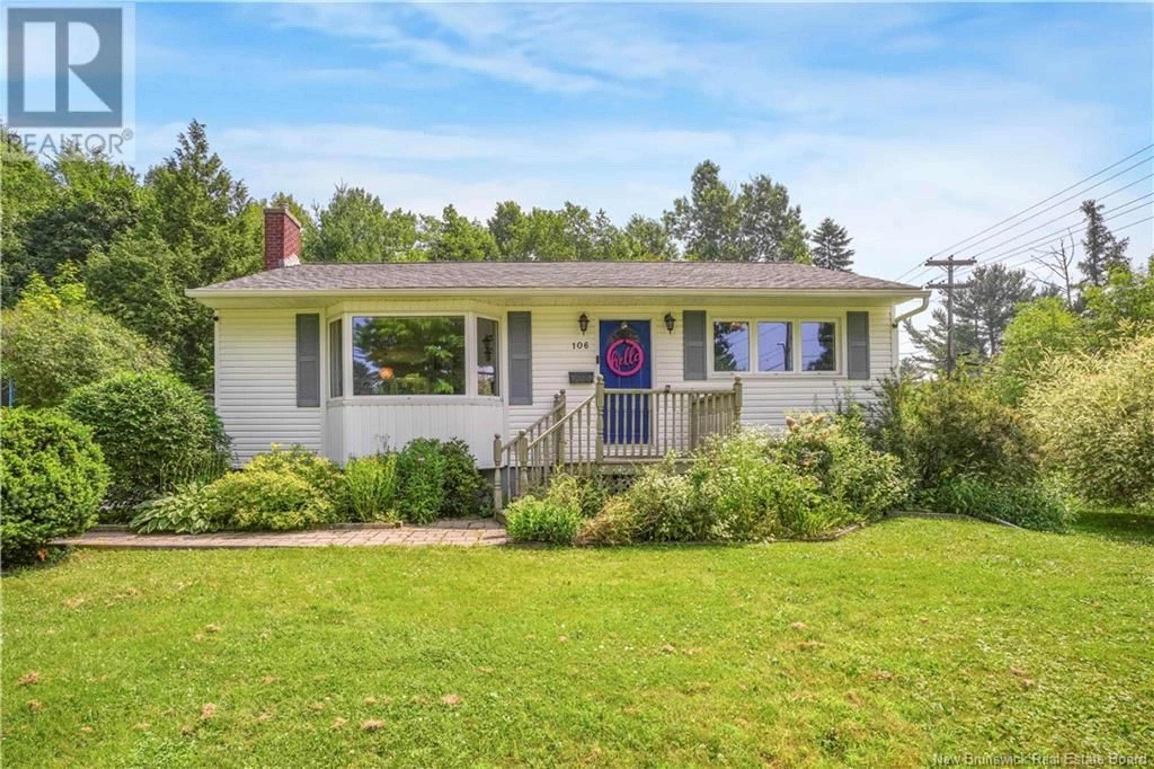 Home with vinyl exterior material, unknown for 106 GORHAM DRIVE, Fredericton New Brunswick E3A2A7