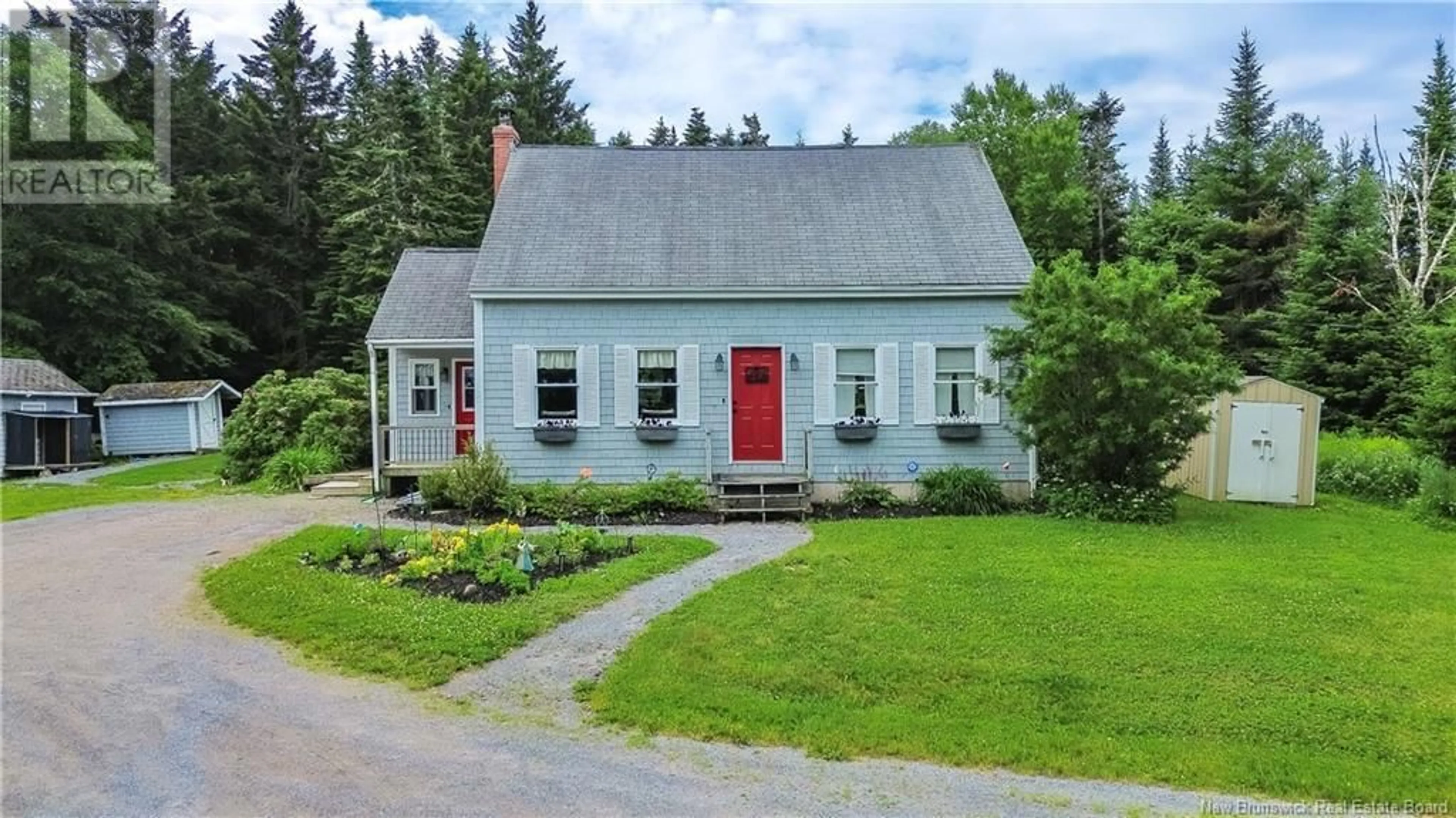 Home with vinyl exterior material, street for 3 CAMBRIDGE AVENUE, Quispamsis New Brunswick E2E4W7