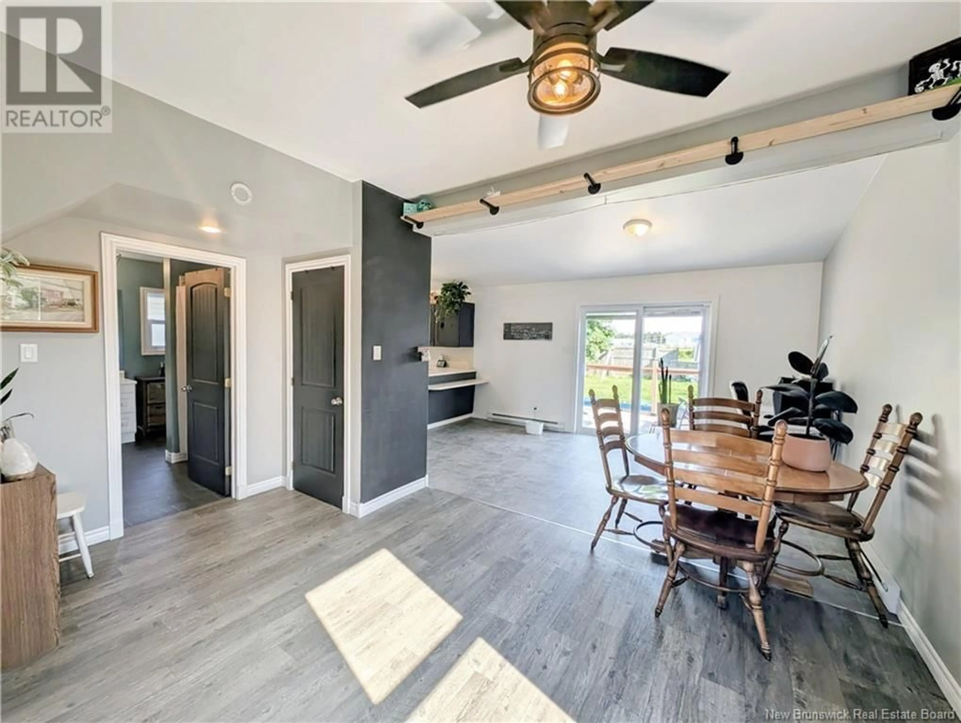 Open concept kitchen, unknown for 376 ST PIERRE E, Caraquet New Brunswick E1W1B4
