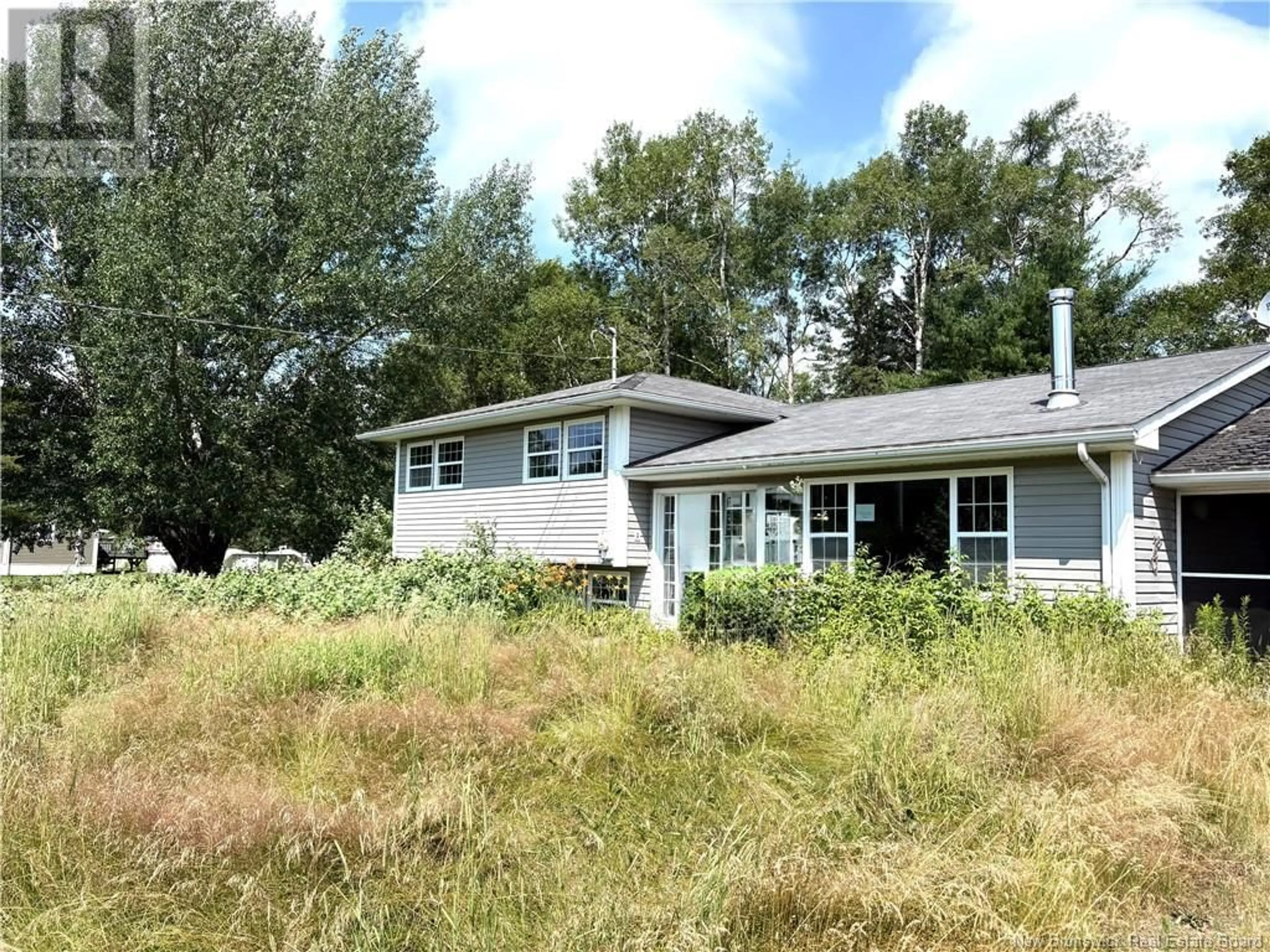 Home with vinyl exterior material, unknown for 9 LOWLANDS ROAD, Hoyt New Brunswick E5L2J4