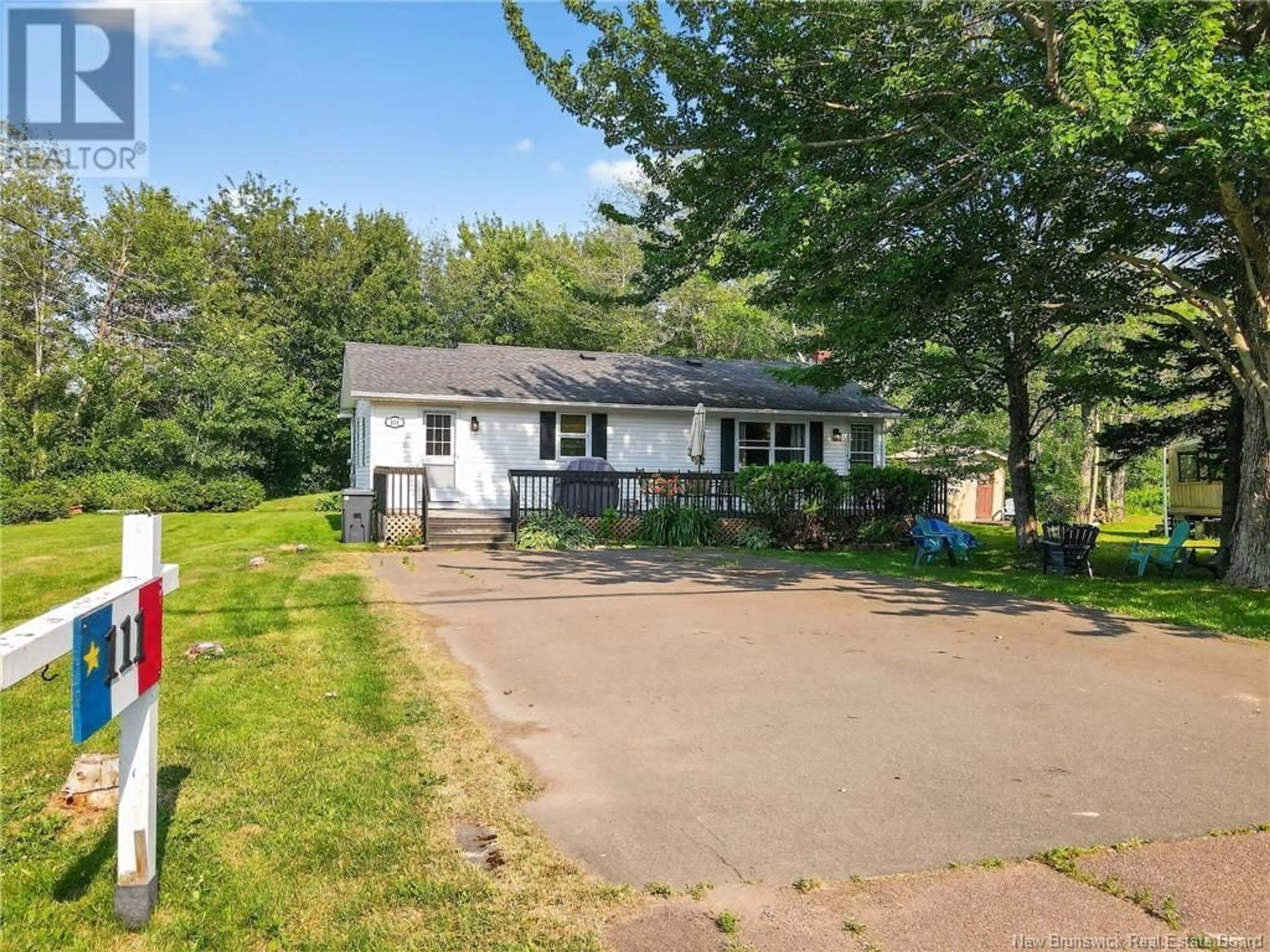 A pic from outside/outdoor area/front of a property/back of a property/a pic from drone, street for 111 POINTE AUX BOULEAUX STREET, Grand-Barachois New Brunswick E4P7Z7