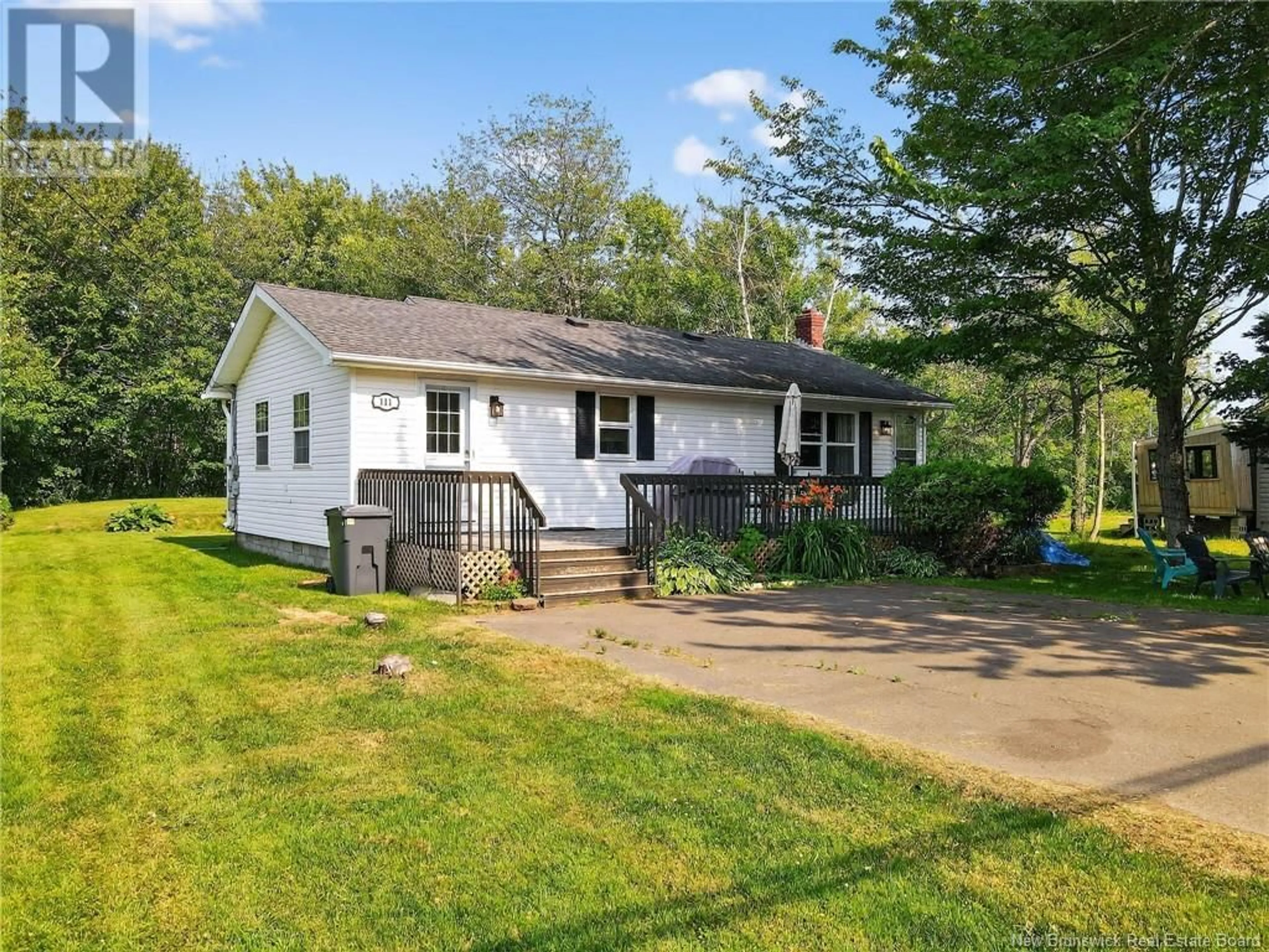 Home with vinyl exterior material, street for 111 POINTE AUX BOULEAUX STREET, Grand-Barachois New Brunswick E4P7Z7