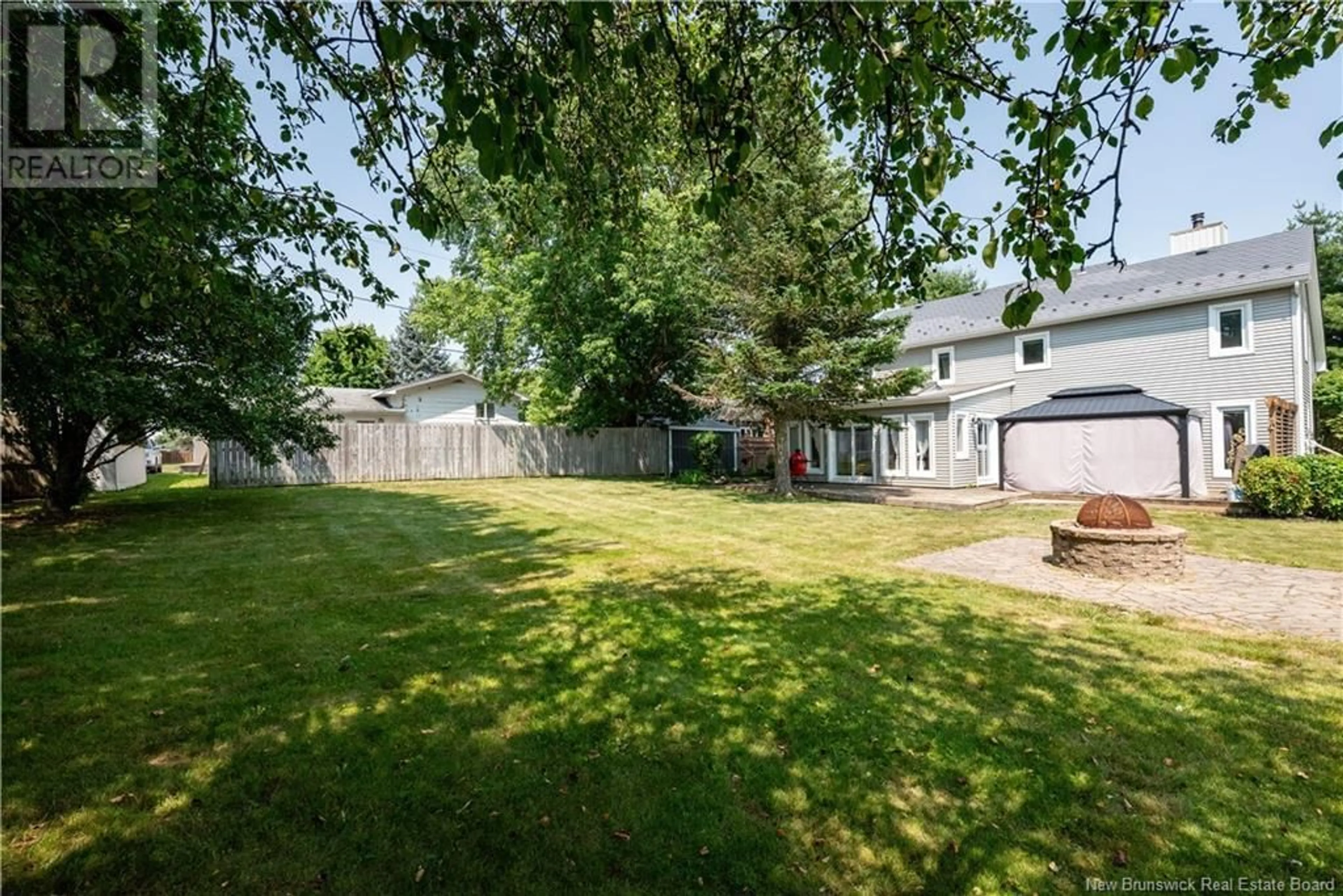 Patio, street for 305 THIBODEAU, Dieppe New Brunswick E1A1W1