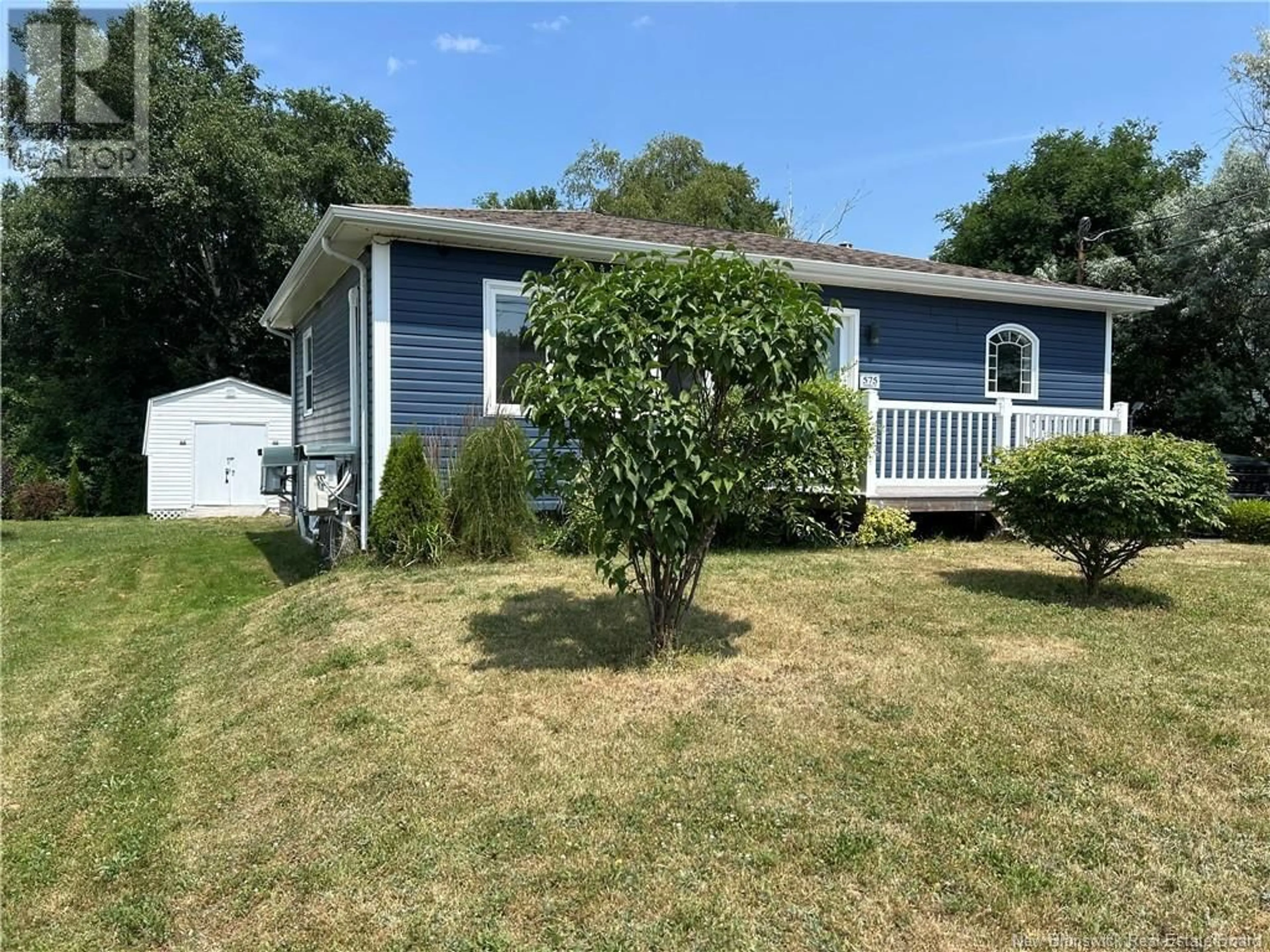 Home with vinyl exterior material, unknown for 575 GOSNELL STREET, Bathurst New Brunswick E2A2A4