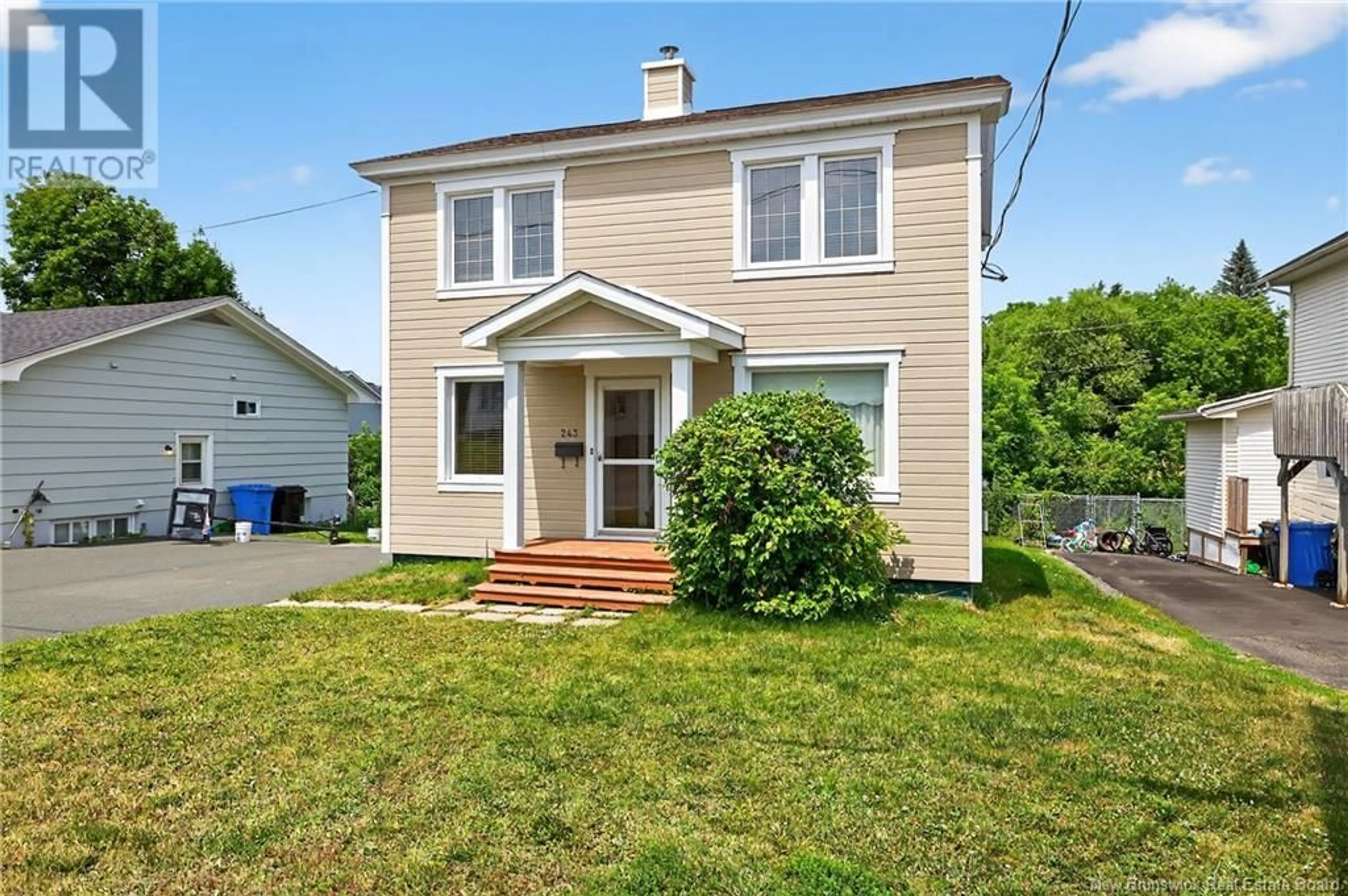 Home with vinyl exterior material, street for 243 YORK STREET, Bathurst New Brunswick E2A1G9