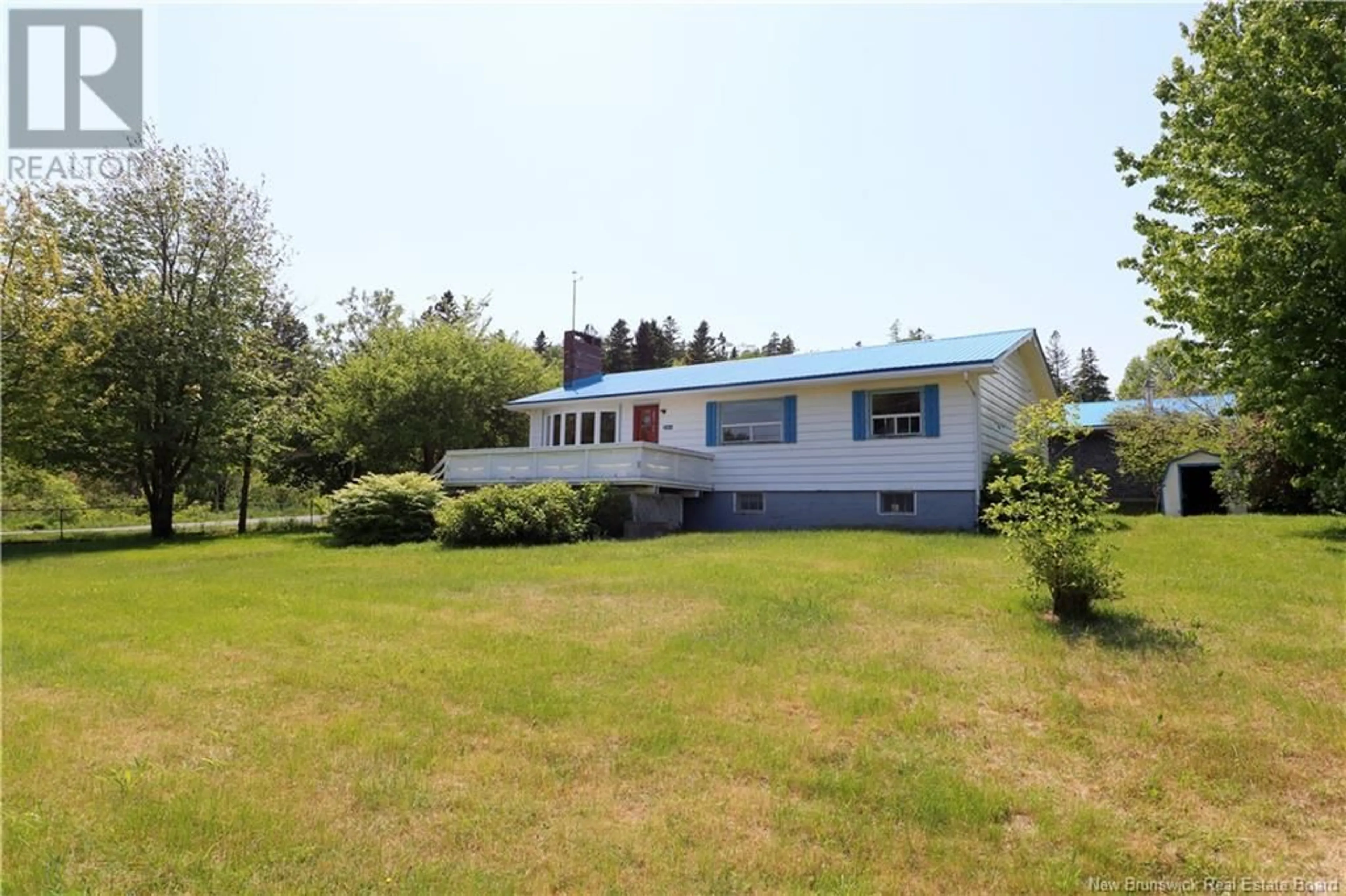 A pic from outside/outdoor area/front of a property/back of a property/a pic from drone, unknown for 244 ROUTE 776, Grand Manan New Brunswick E5G1A5