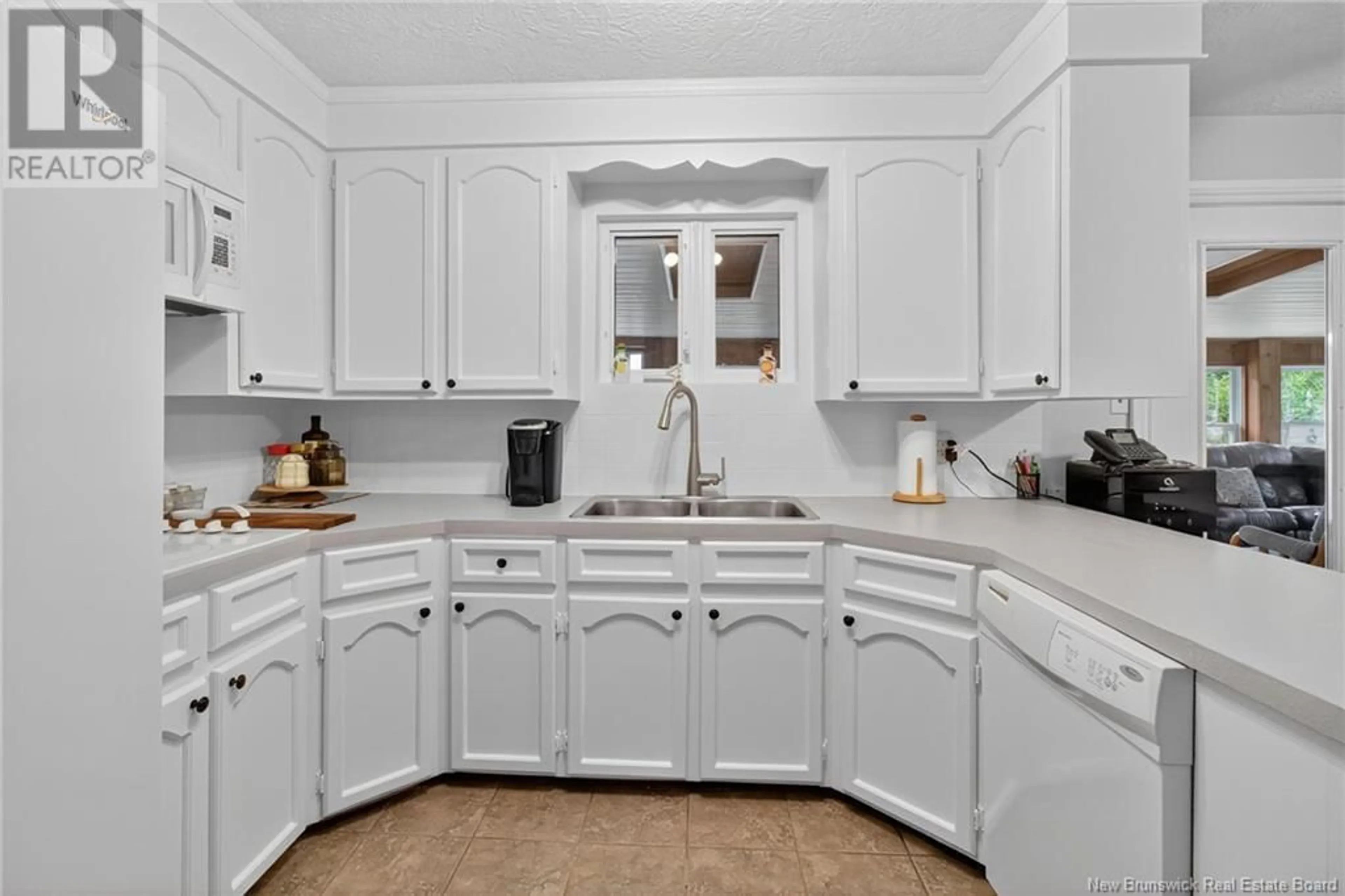 Standard kitchen, ceramic/tile floor for 632 LEBLANC ROAD, Saint-Andre-LeBlanc New Brunswick E4P6B7