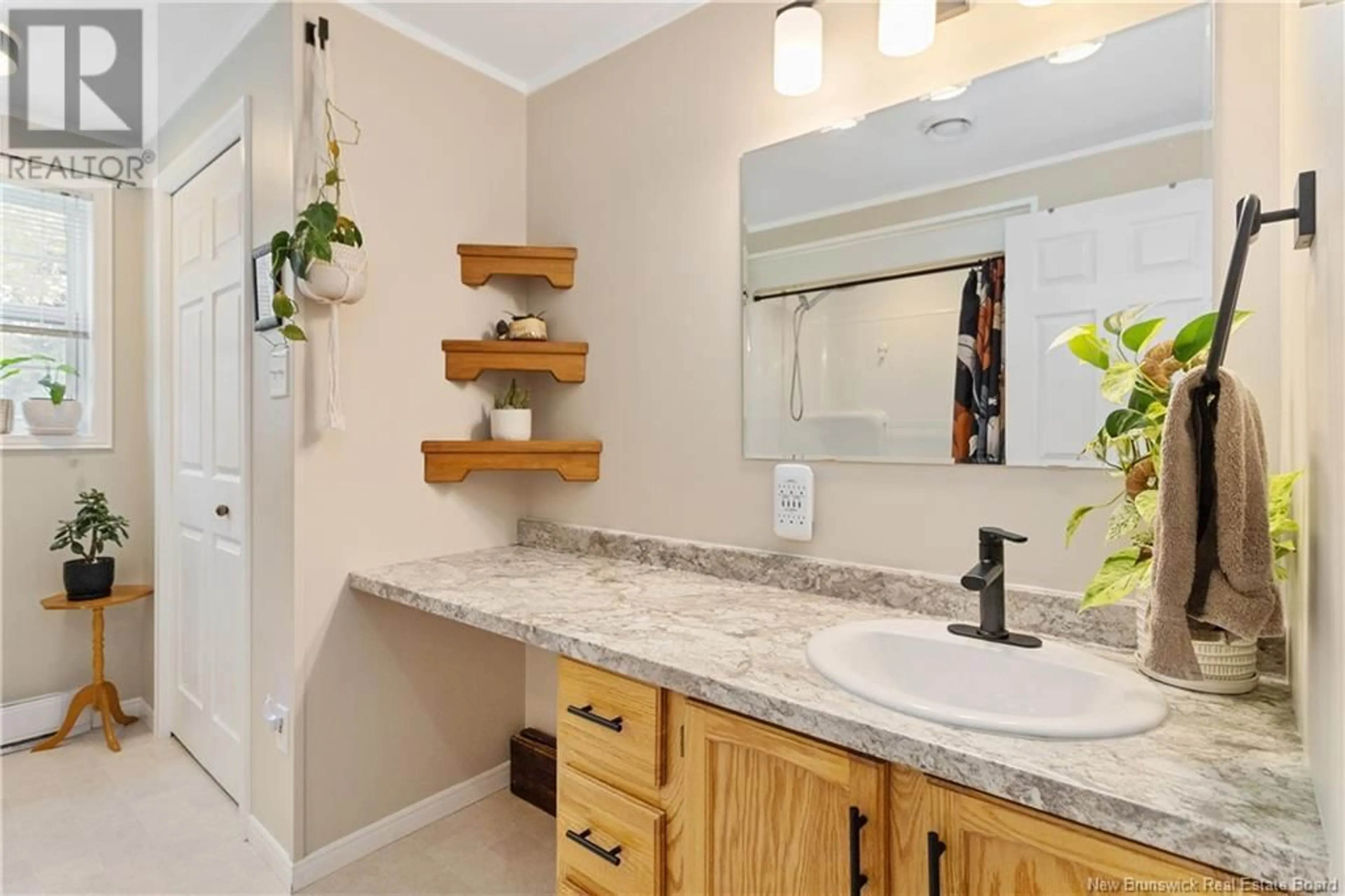 Contemporary bathroom, ceramic/tile floor for 58 SOPHIE LANE, Dieppe New Brunswick E1A7V6