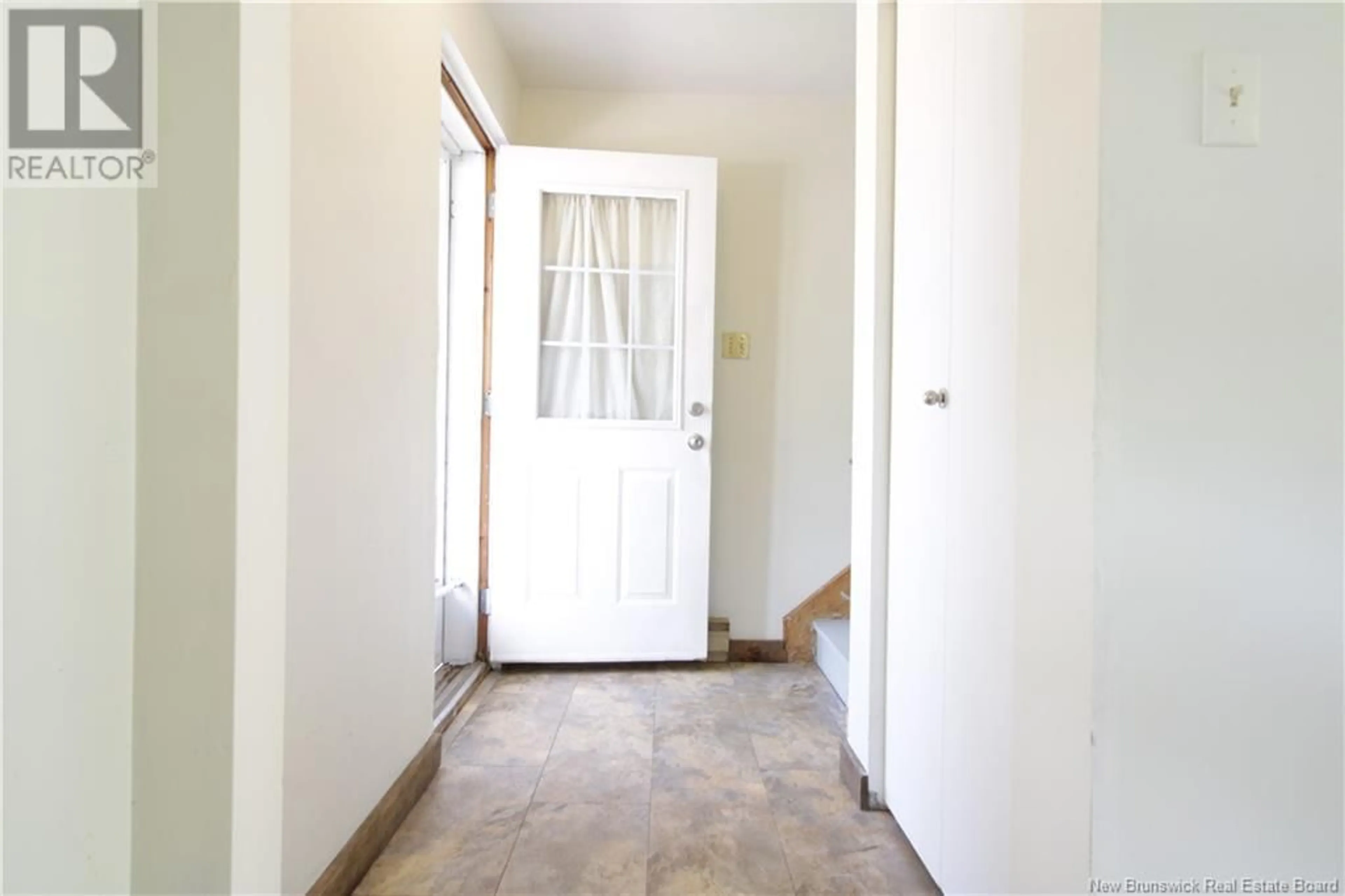Indoor entryway for 4 - 50 TRITES ROAD, Riverview New Brunswick E1B2V7
