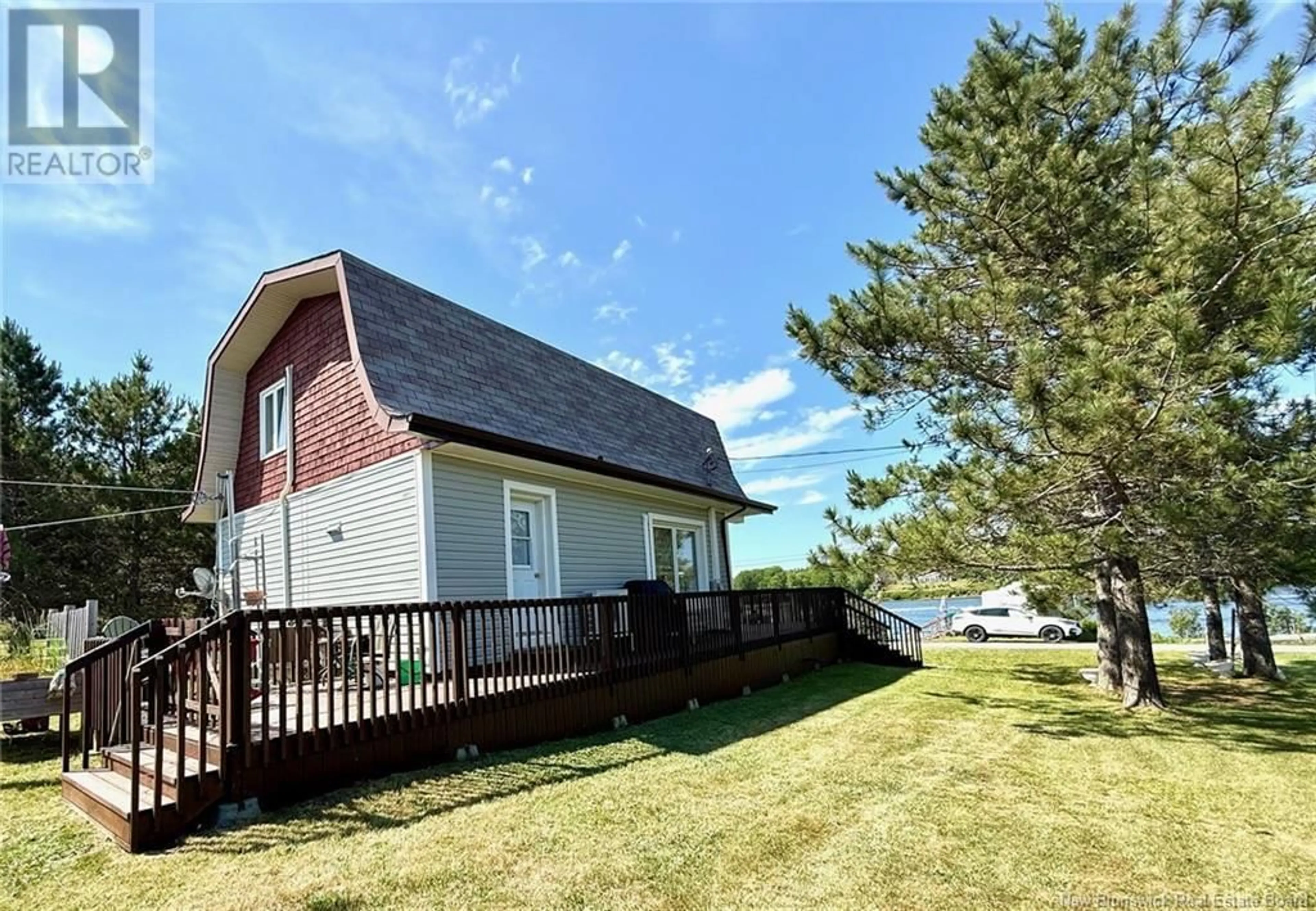 Home with vinyl exterior material, water/lake/river/ocean view for 92 ALLÉE MONICA ALLÉE, Pont-Lafrance New Brunswick E1X4N5