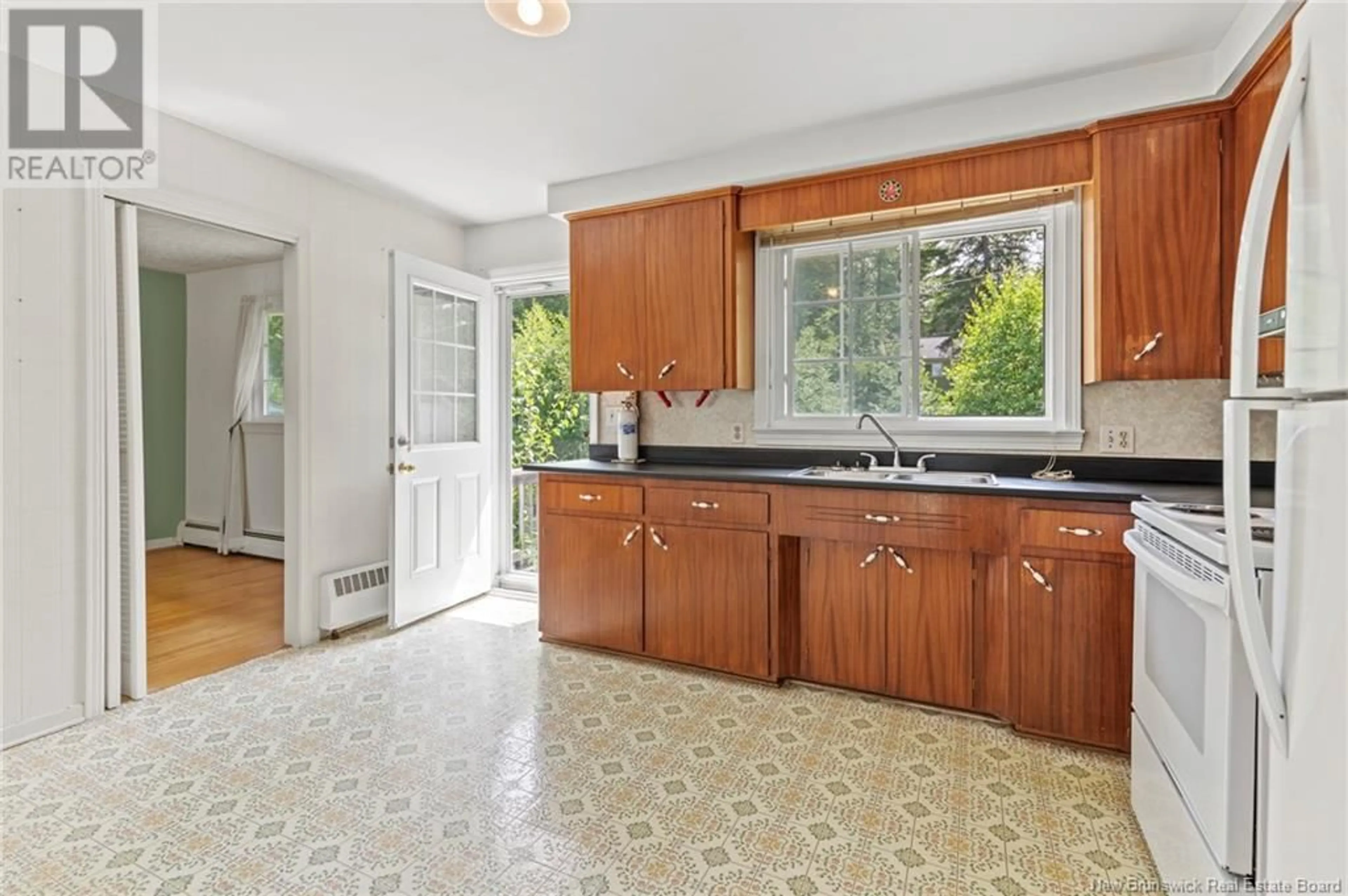 Standard kitchen, ceramic/tile floor for 406 DUFFERIN STREET, Fredericton New Brunswick E3B3A7