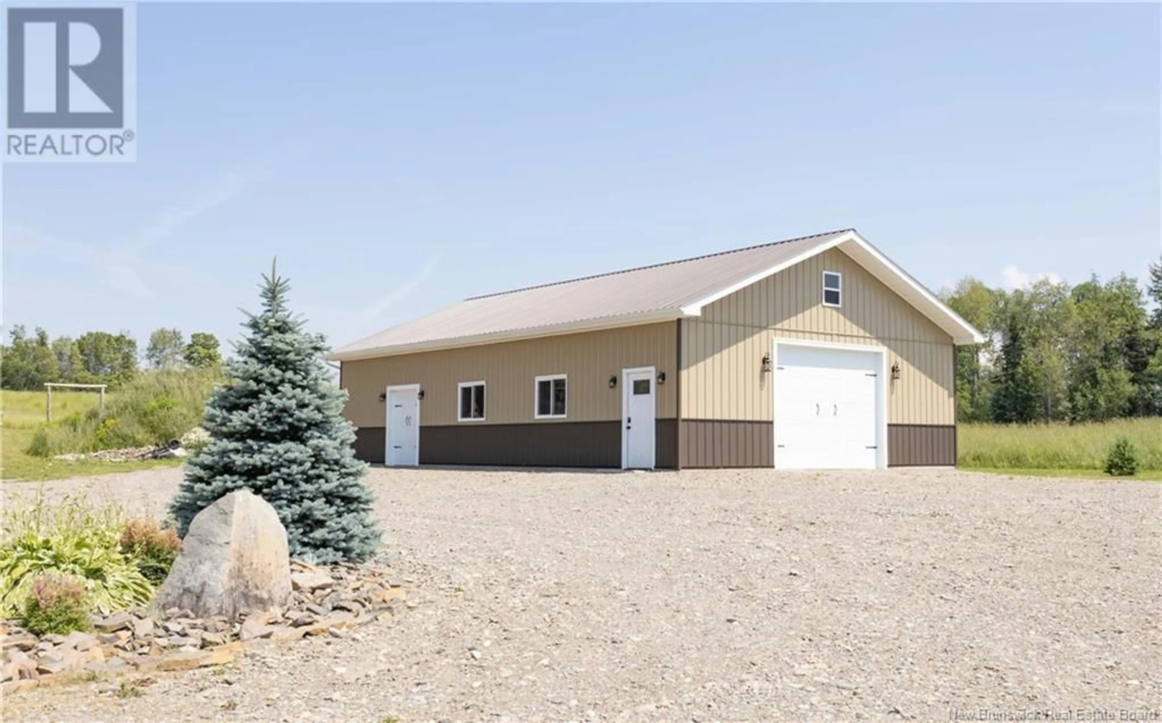 Indoor garage for 75 ROUTE 375, DSL de Grand-Sault/Falls New Brunswick E3Z1Y9