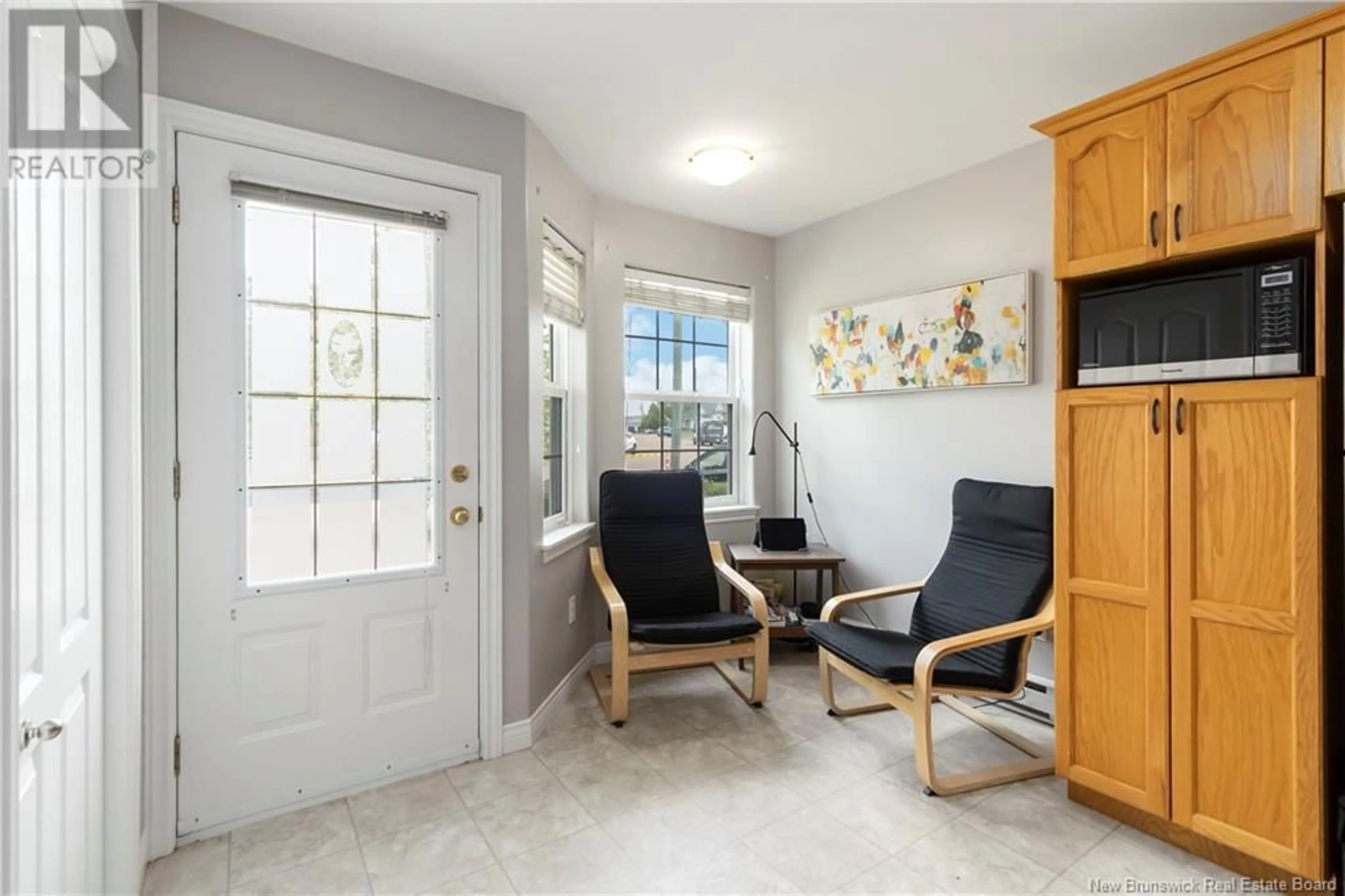 Indoor entryway for 19 FIRMIN CRESCENT, Dieppe New Brunswick E1A7S3