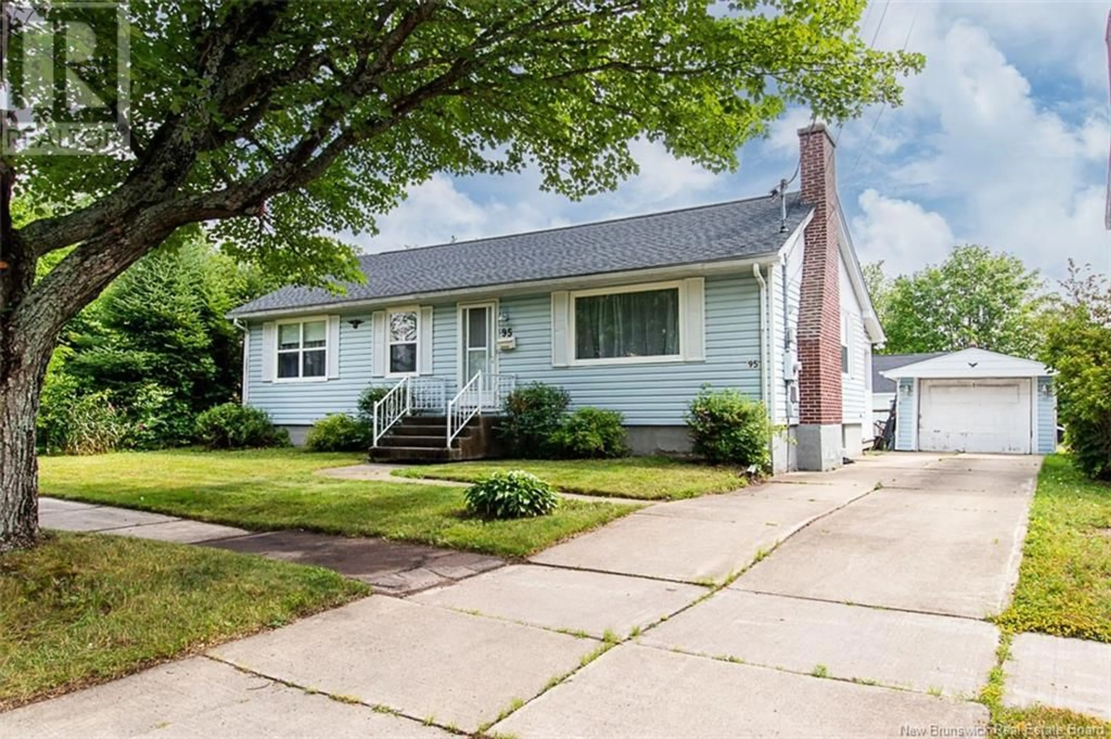 Home with vinyl exterior material, street for 95 CORONATION DRIVE, Moncton New Brunswick E1E2X3