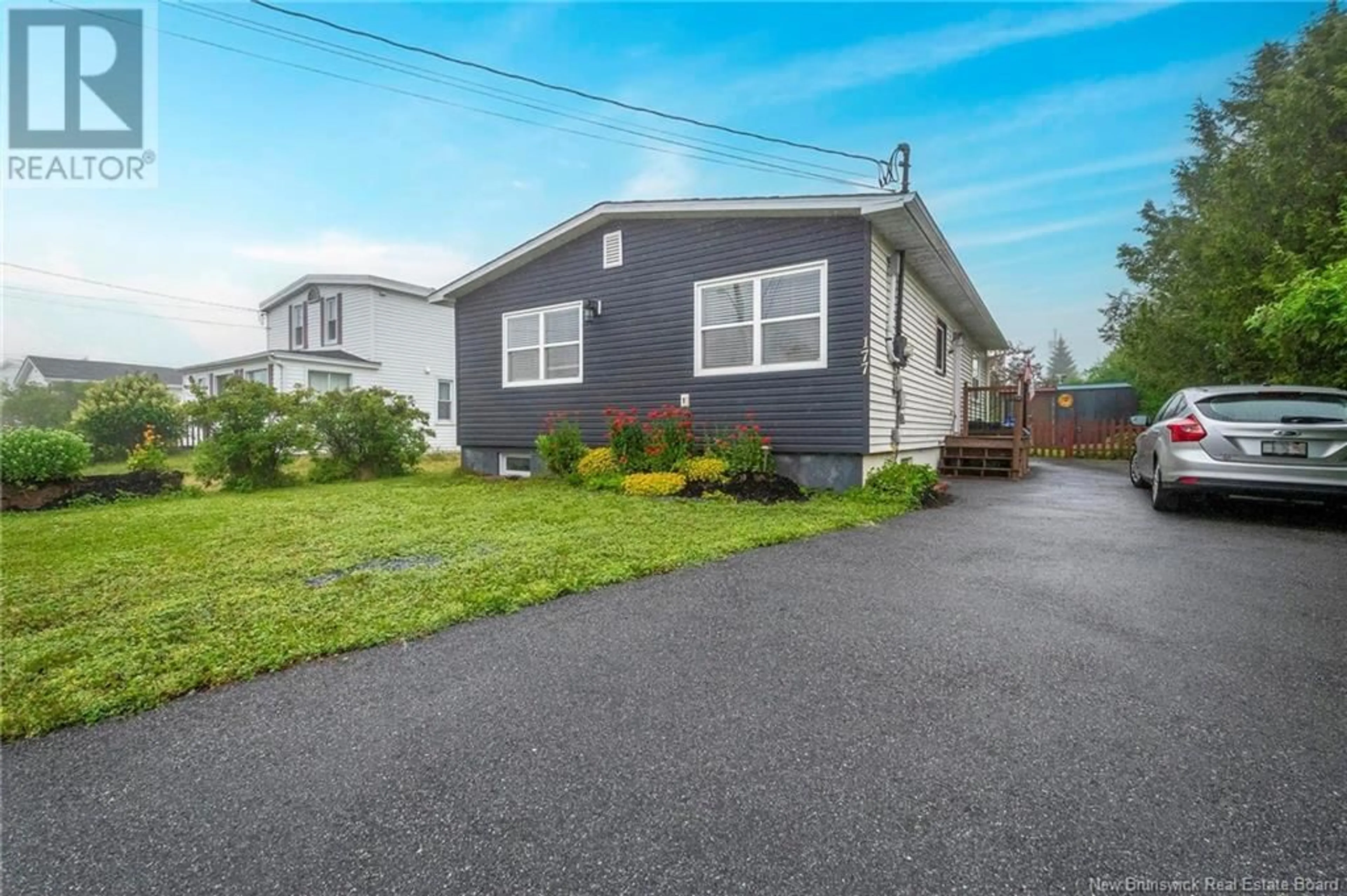 Home with vinyl exterior material, street for 177 BELLEVUE STREET, Saint John New Brunswick E2J1L8