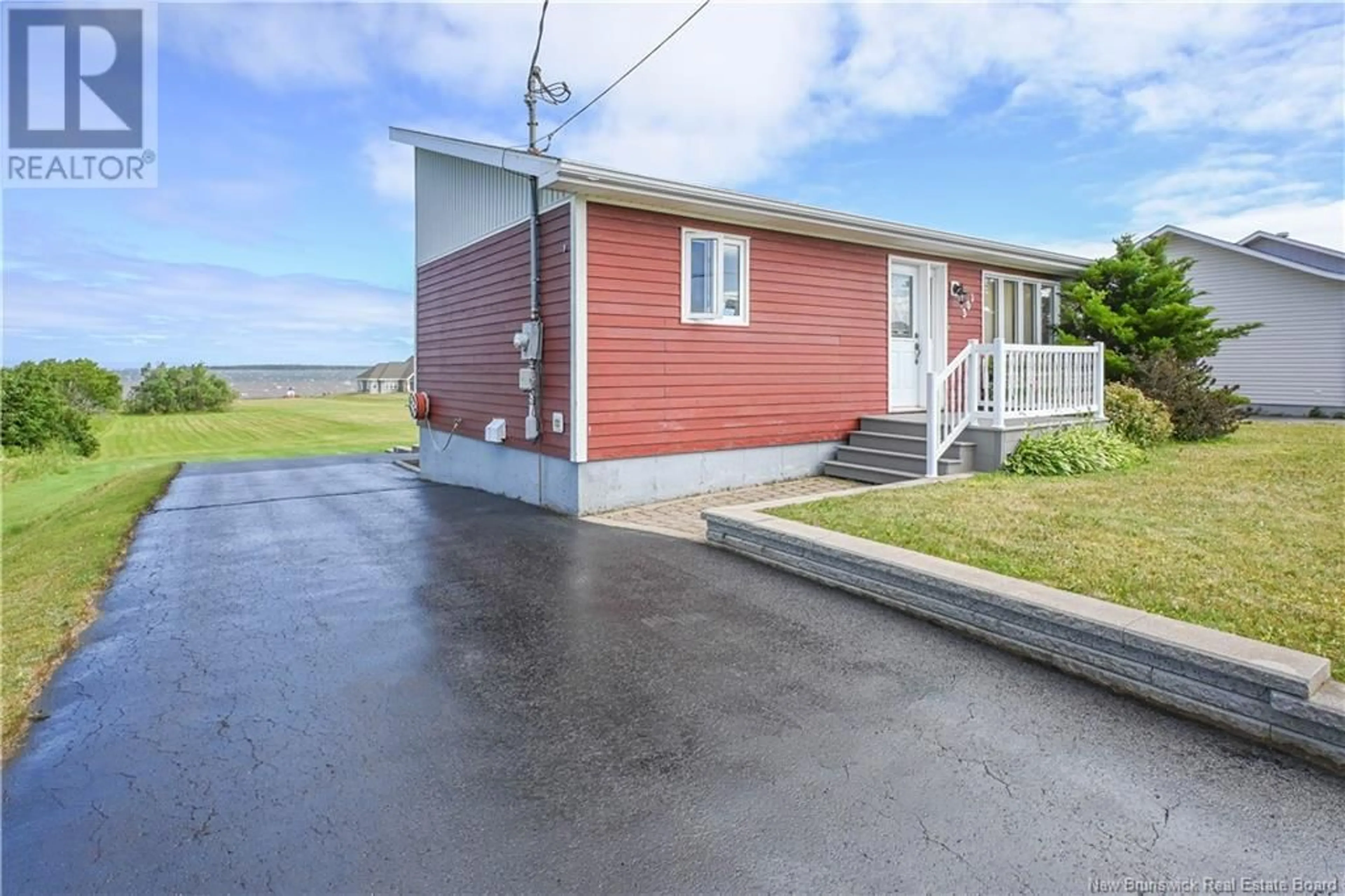 Unknown for 301 RUE DE L'ILE, Caraquet New Brunswick E1W1B5