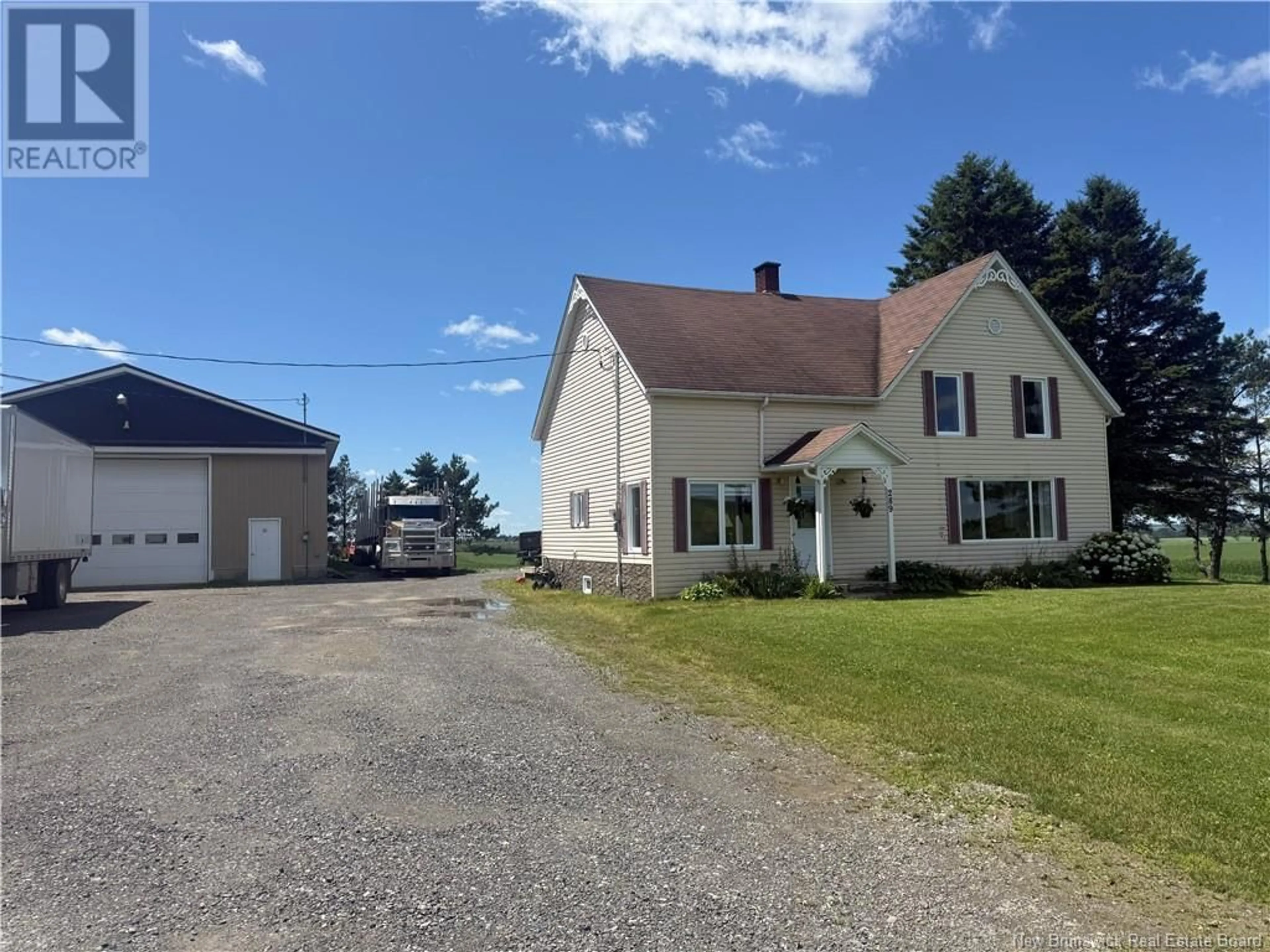 A pic from outside/outdoor area/front of a property/back of a property/a pic from drone, street for 289 1IER RANG, DSL de Drummond/DSL of Drummond New Brunswick E3Y2S7