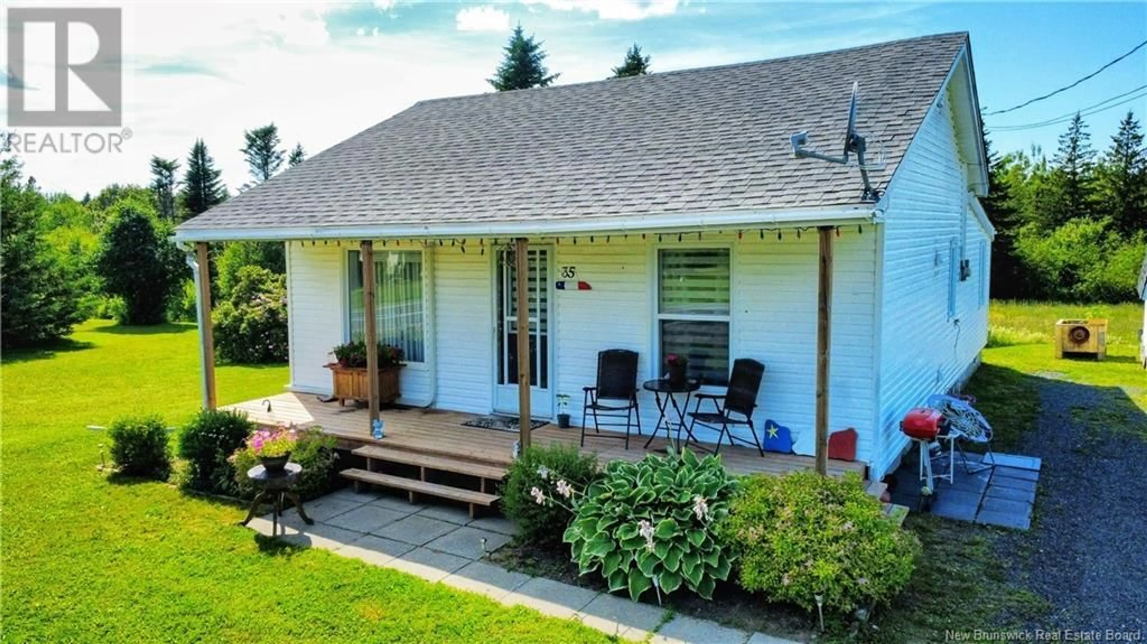 Patio, street for 35 NB 325, Trudel New Brunswick E8R1N7