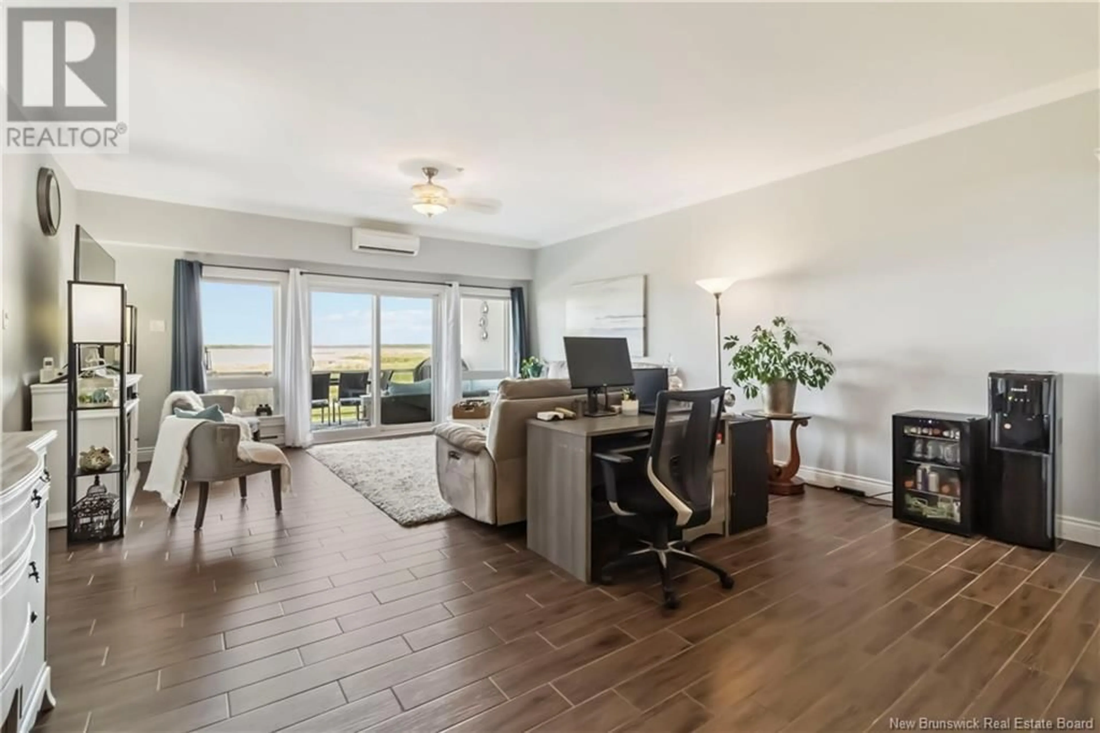 Living room with furniture, unknown for 105 - 69 CAP BIMET BOULEVARD, Cap Bimet New Brunswick E4P6X5