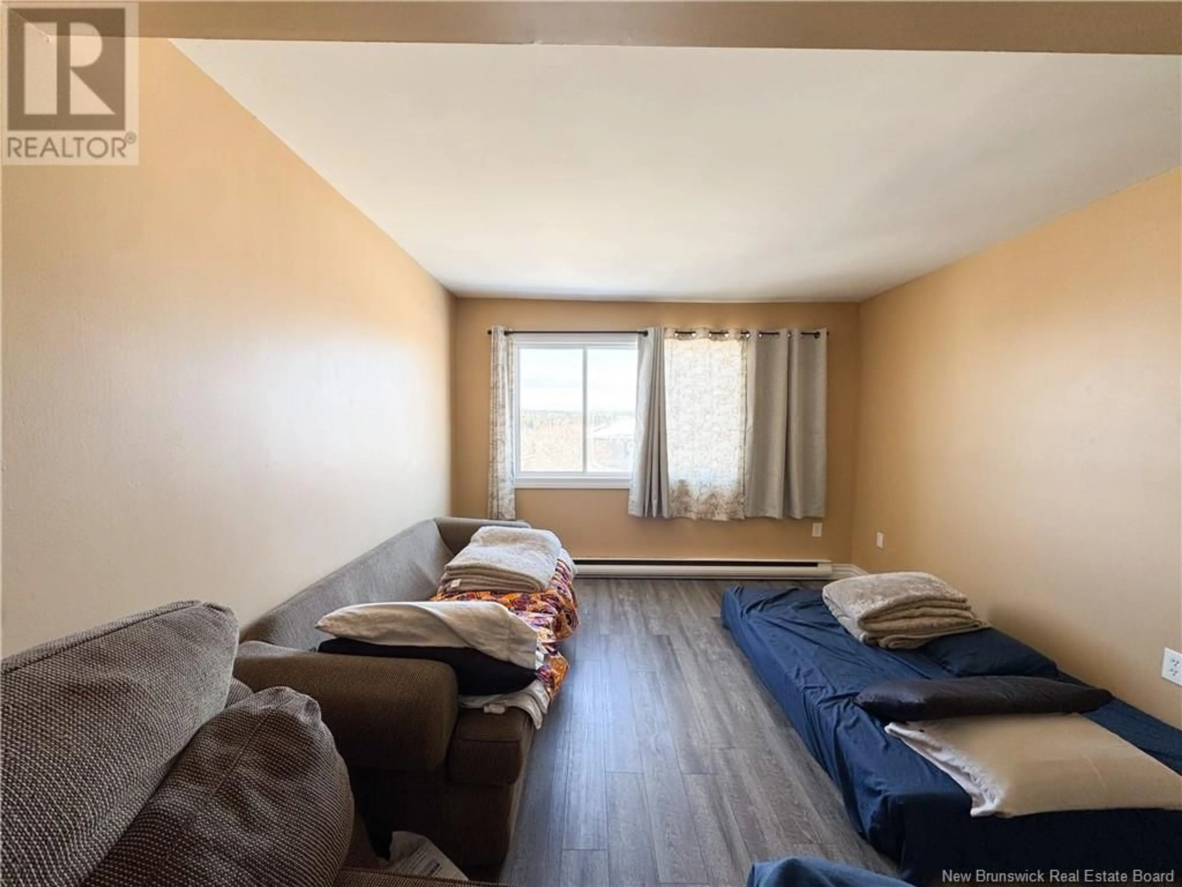 A pic of a room for 9 - 125 COLDBROOK CRESCENT, Saint John New Brunswick E2J3Z3