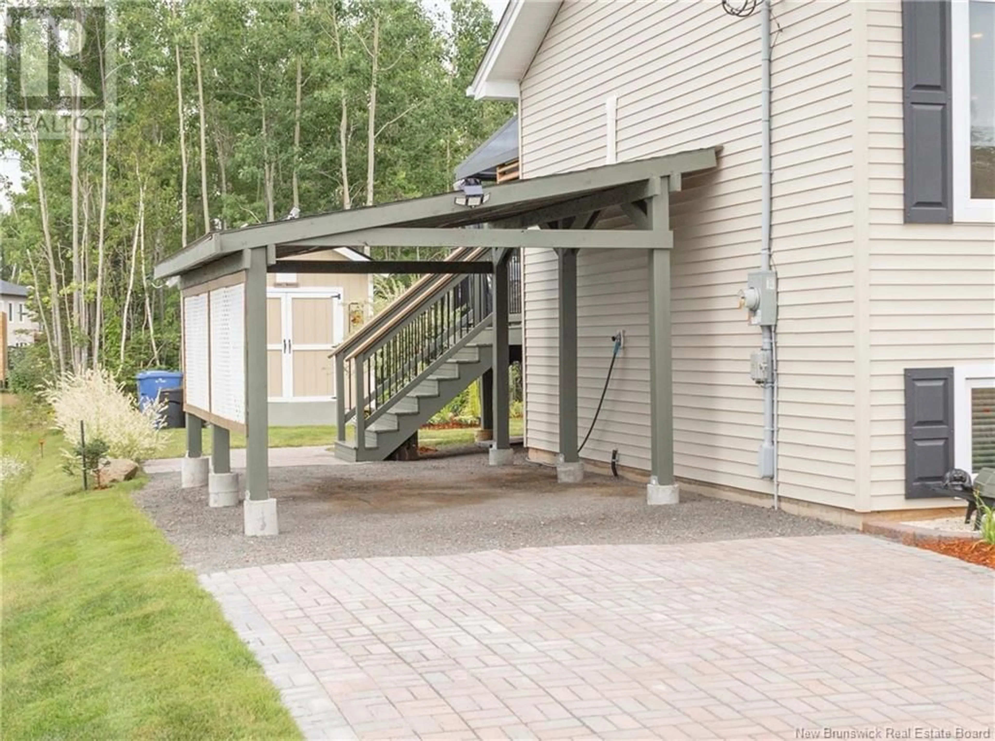 Patio, street for 303 CHATELLERAULT, Shediac New Brunswick E4P0L3