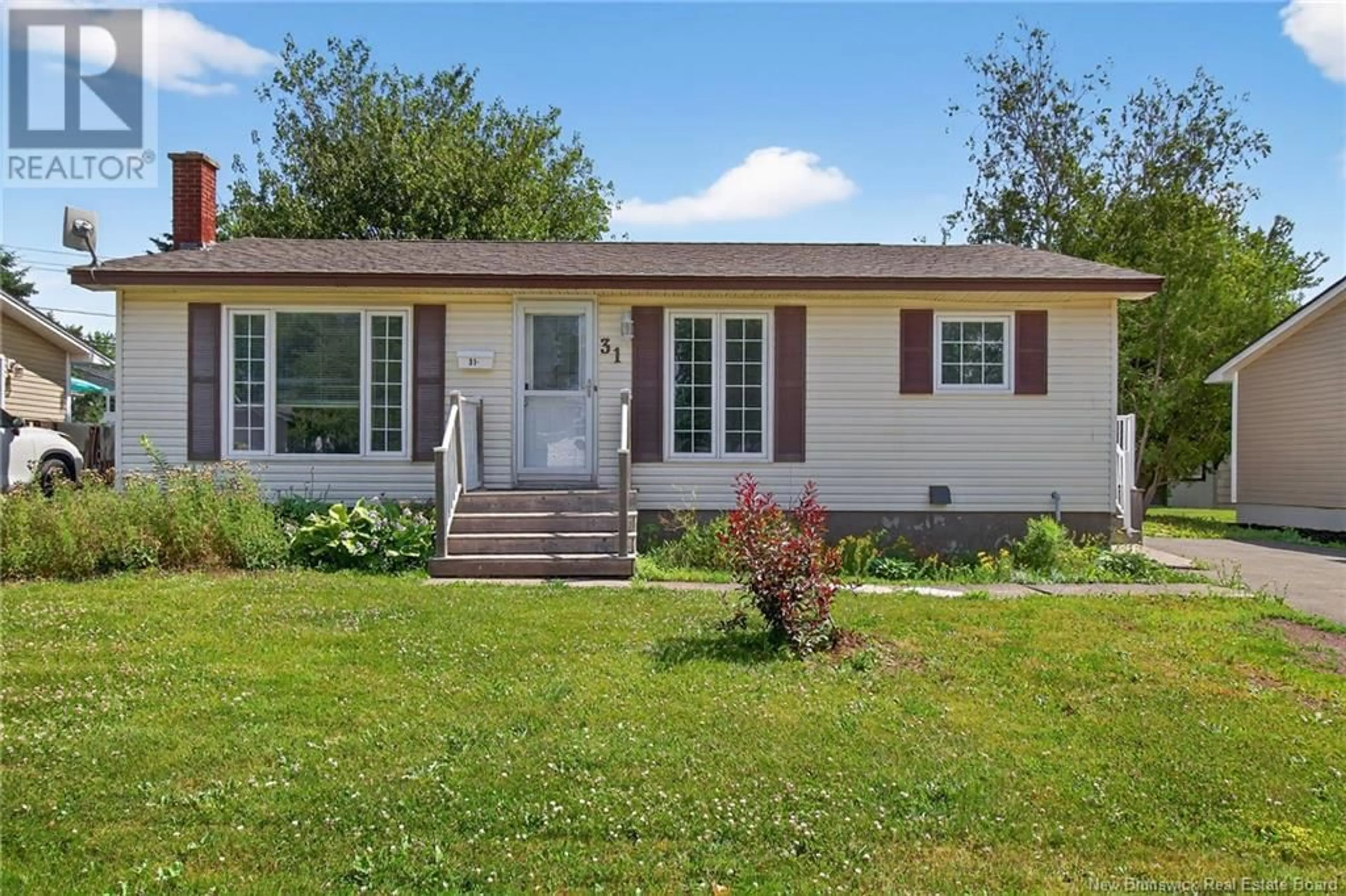 Home with vinyl exterior material, street for 31 MAGELLAN DRIVE, Moncton New Brunswick E1A5P3