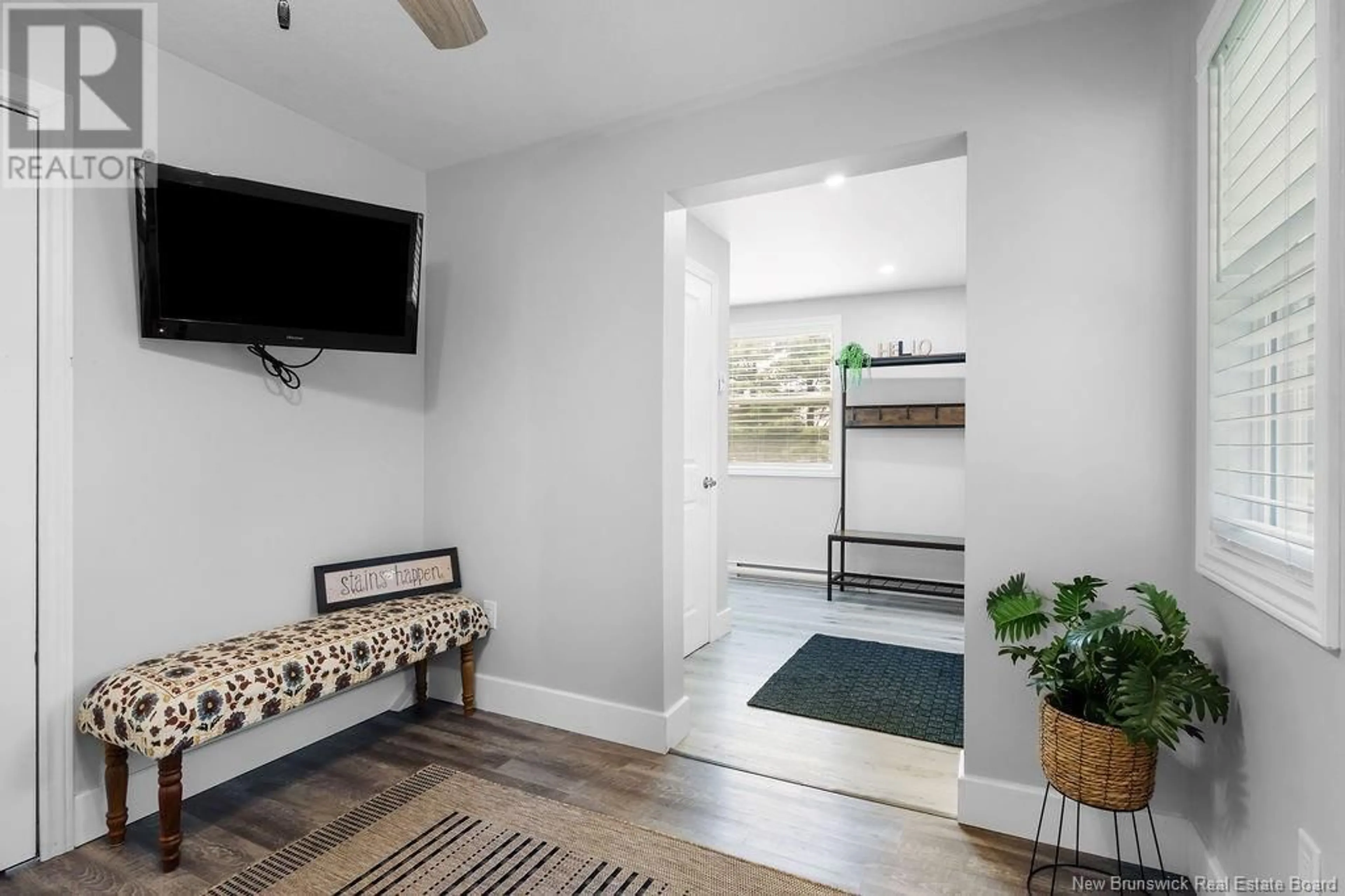 Indoor entryway for 504 ROUTE 425, Strathadam New Brunswick E1V4G8