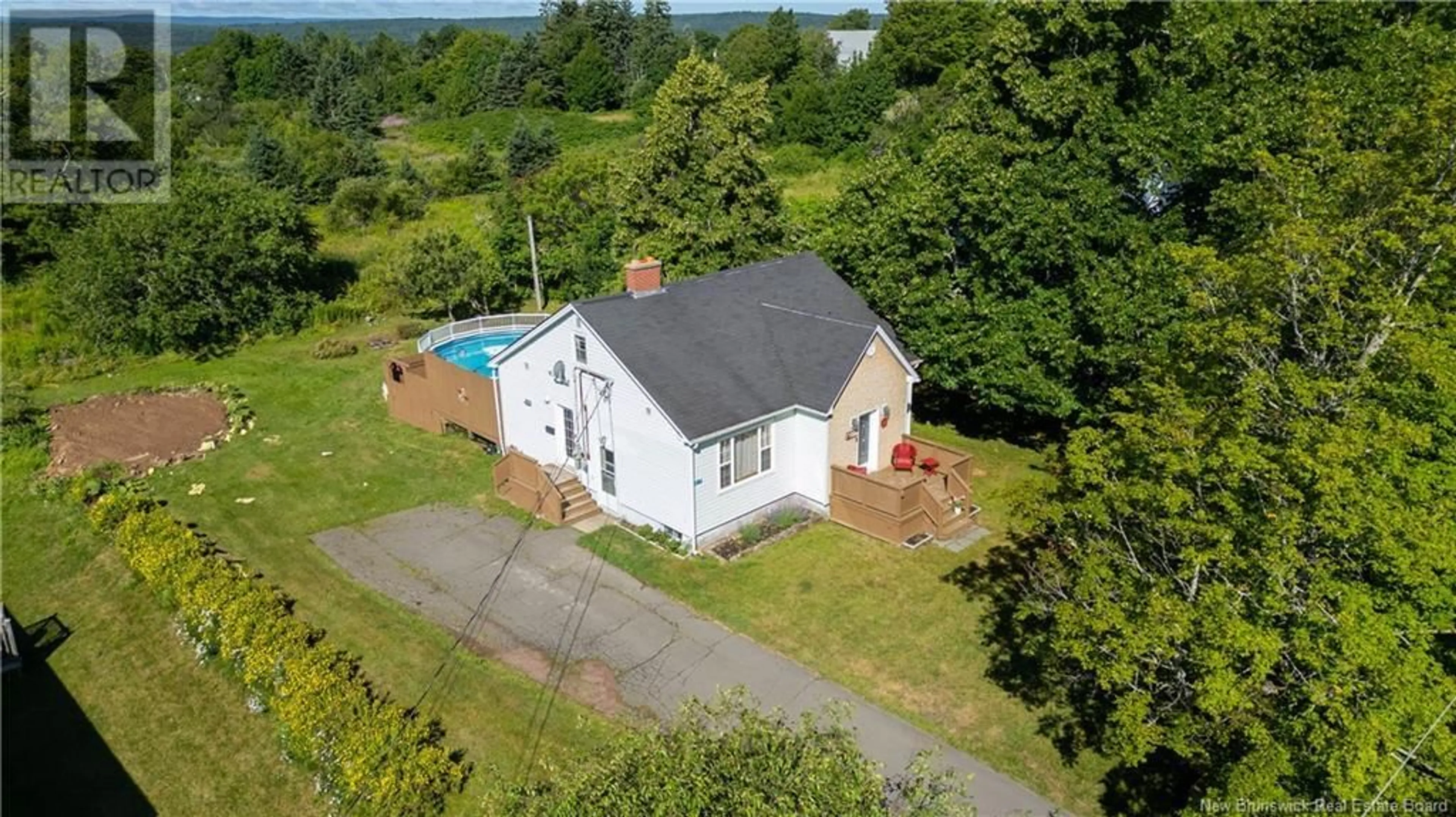 A pic from outside/outdoor area/front of a property/back of a property/a pic from drone, water/lake/river/ocean view for 5017 MAIN STREET, Dorchester New Brunswick E4K2Y6