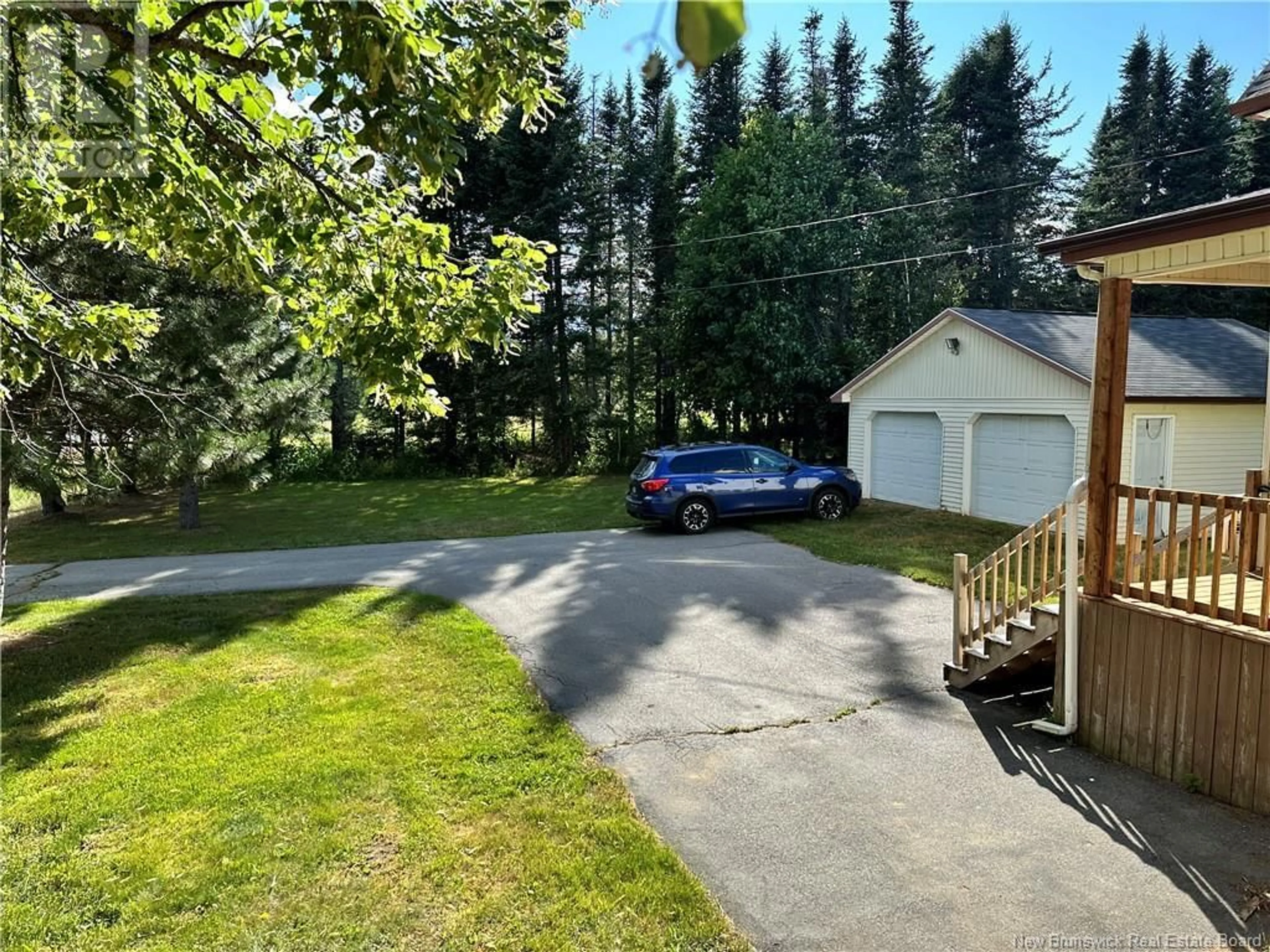A pic from outside/outdoor area/front of a property/back of a property/a pic from drone, street for 3107 KING GEORGE, Miramichi New Brunswick E1V7C1