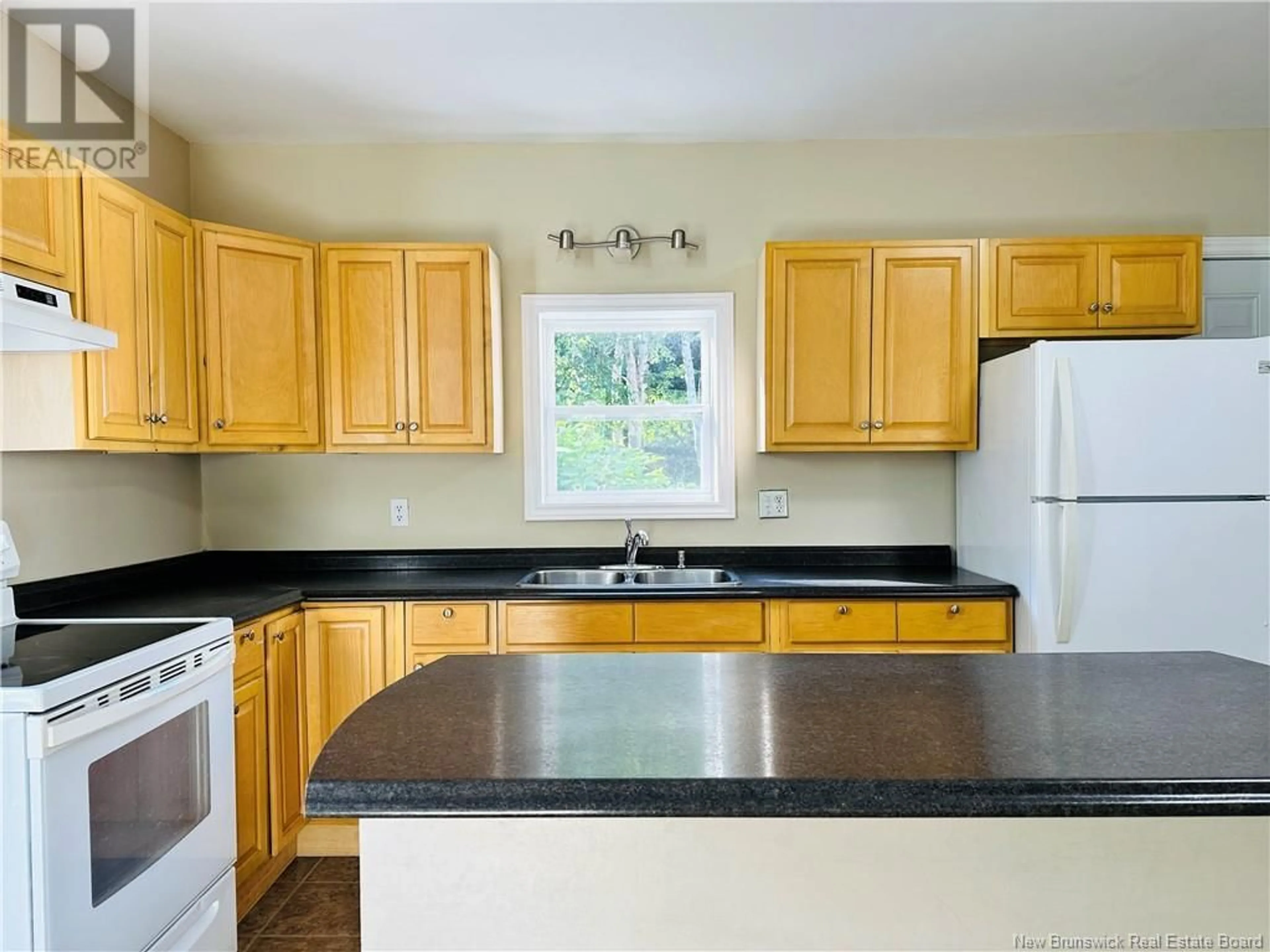Standard kitchen, unknown for 3107 KING GEORGE, Miramichi New Brunswick E1V7C1