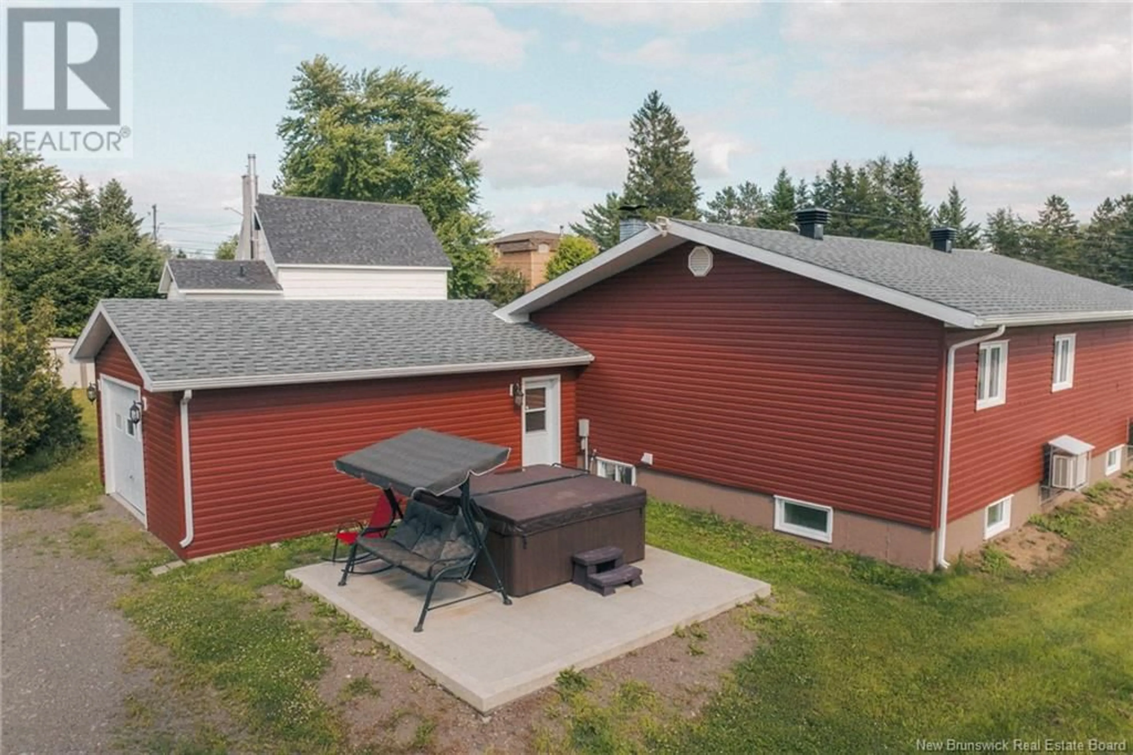A pic from outside/outdoor area/front of a property/back of a property/a pic from drone, unknown for 3 THERIAULT STREET, Rivière-Verte New Brunswick E7C2W6