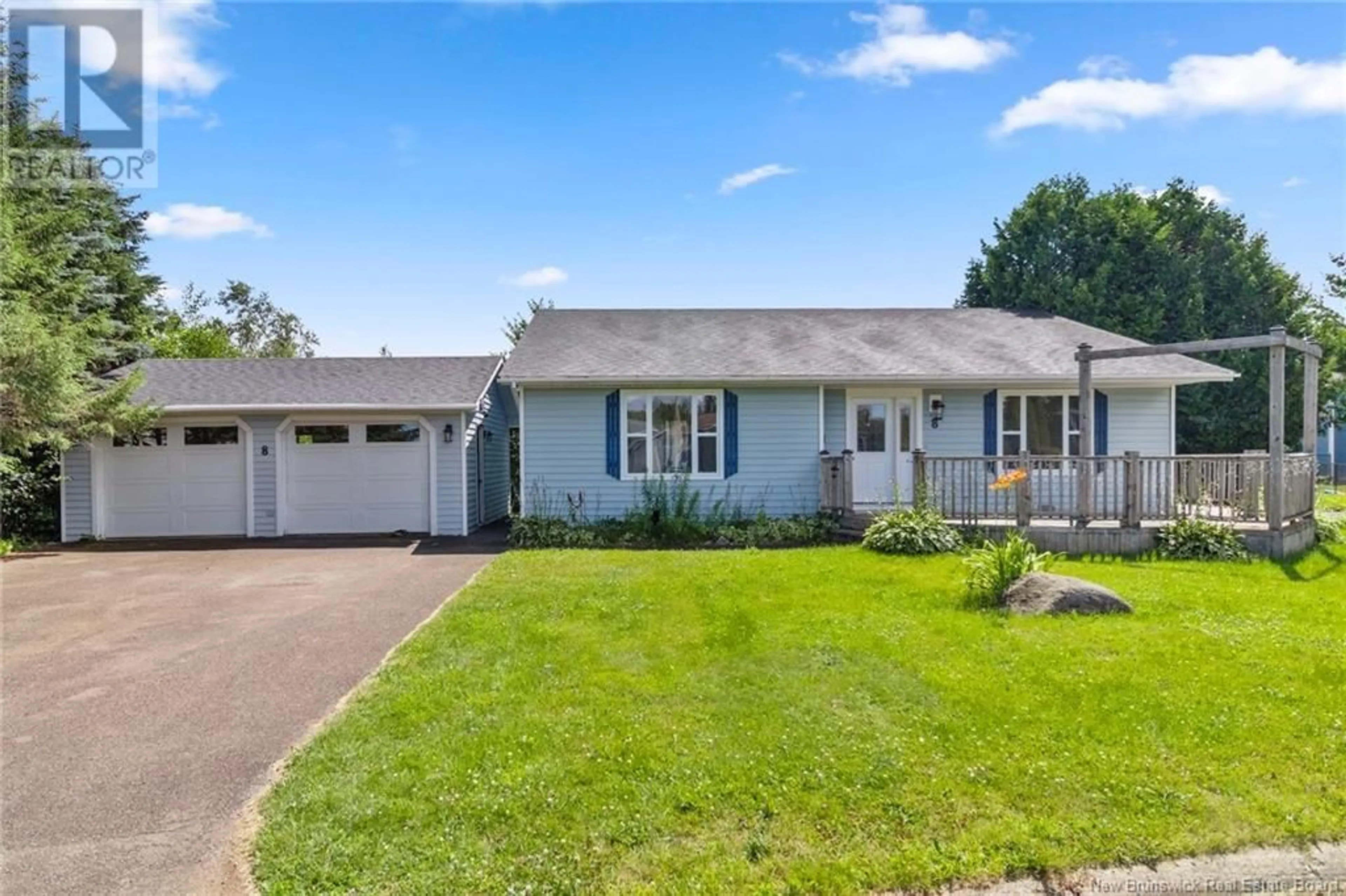 Home with vinyl exterior material, street for 8 CORONATION COURT, Oromocto New Brunswick E2V2M9