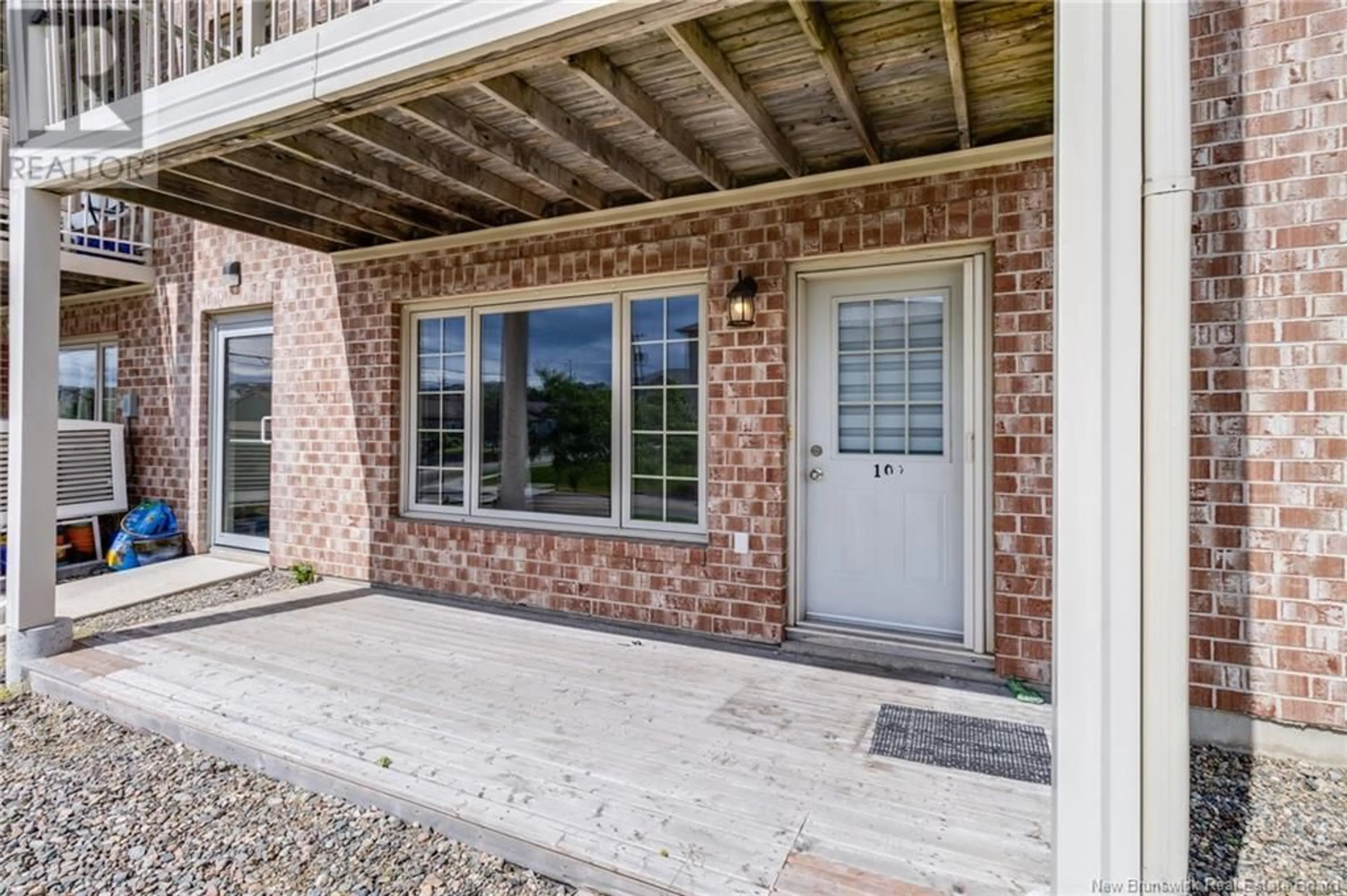 Indoor entryway for 107 - 165 VALCOUR, Fredericton New Brunswick E3C0H5