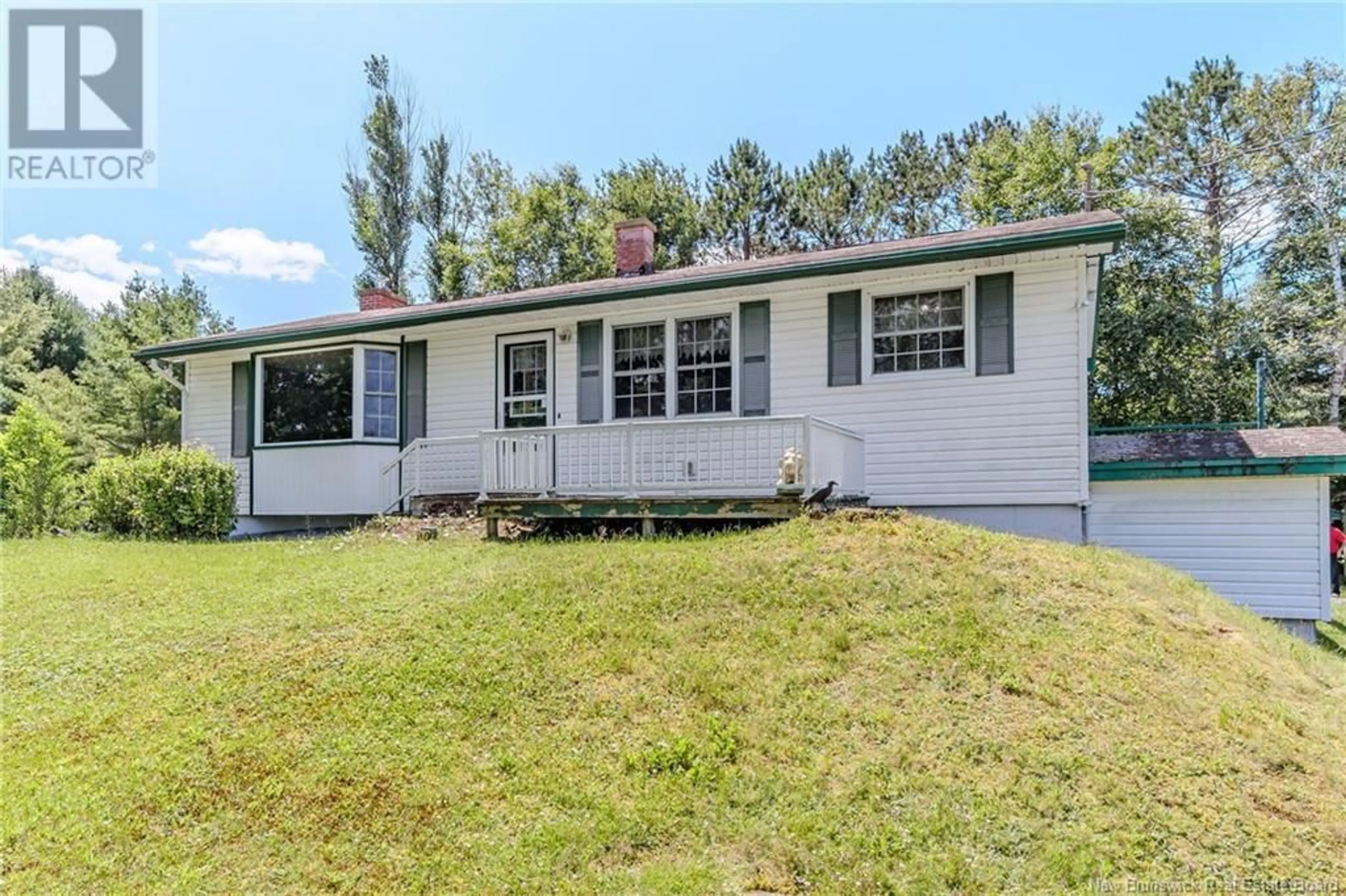 Home with vinyl exterior material, unknown for 903 RIVER VALLEY DRIVE, Grand Bay-Westfield New Brunswick E5K1B7