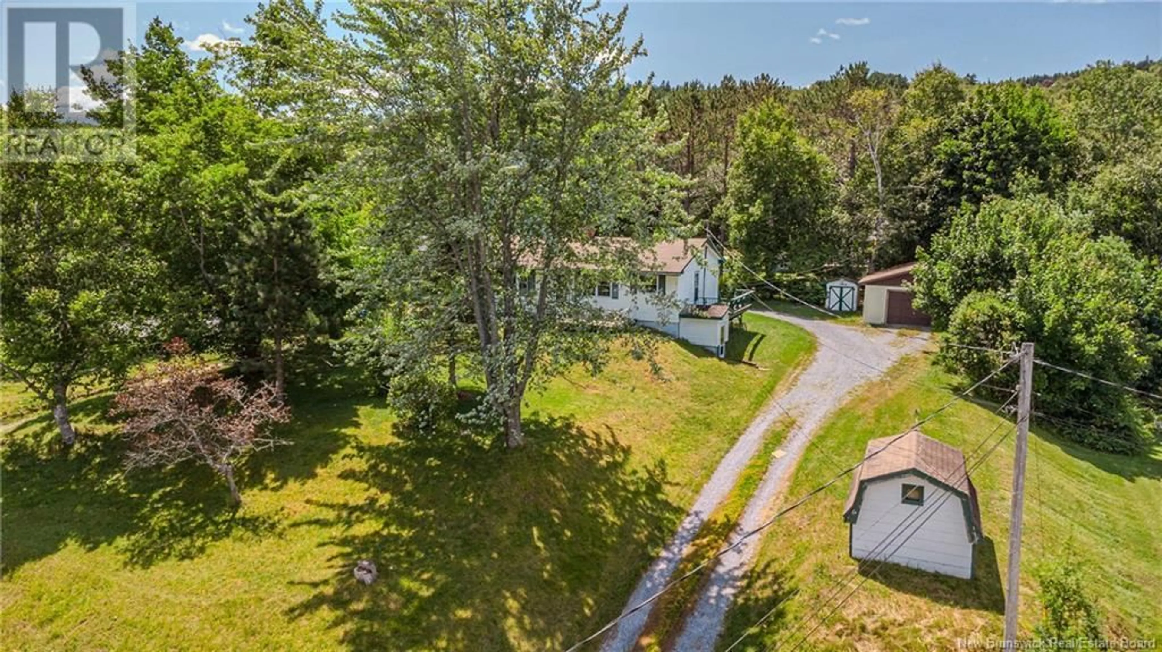 A pic from outside/outdoor area/front of a property/back of a property/a pic from drone, unknown for 903 RIVER VALLEY DRIVE, Grand Bay-Westfield New Brunswick E5K1B7