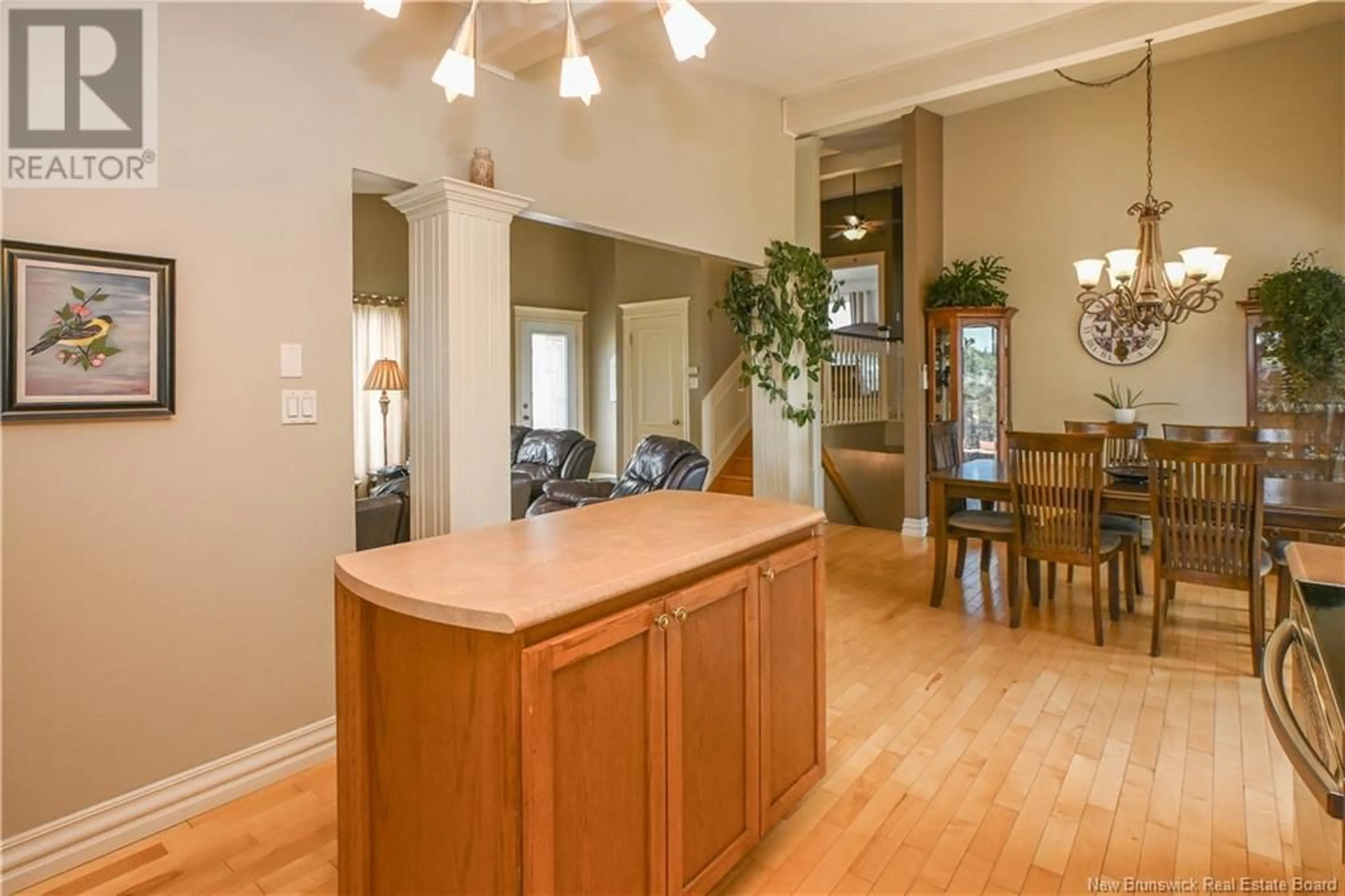 Open concept kitchen, wood/laminate floor for 1726 335 ROUTE, Saint-Simon New Brunswick E8P2B5