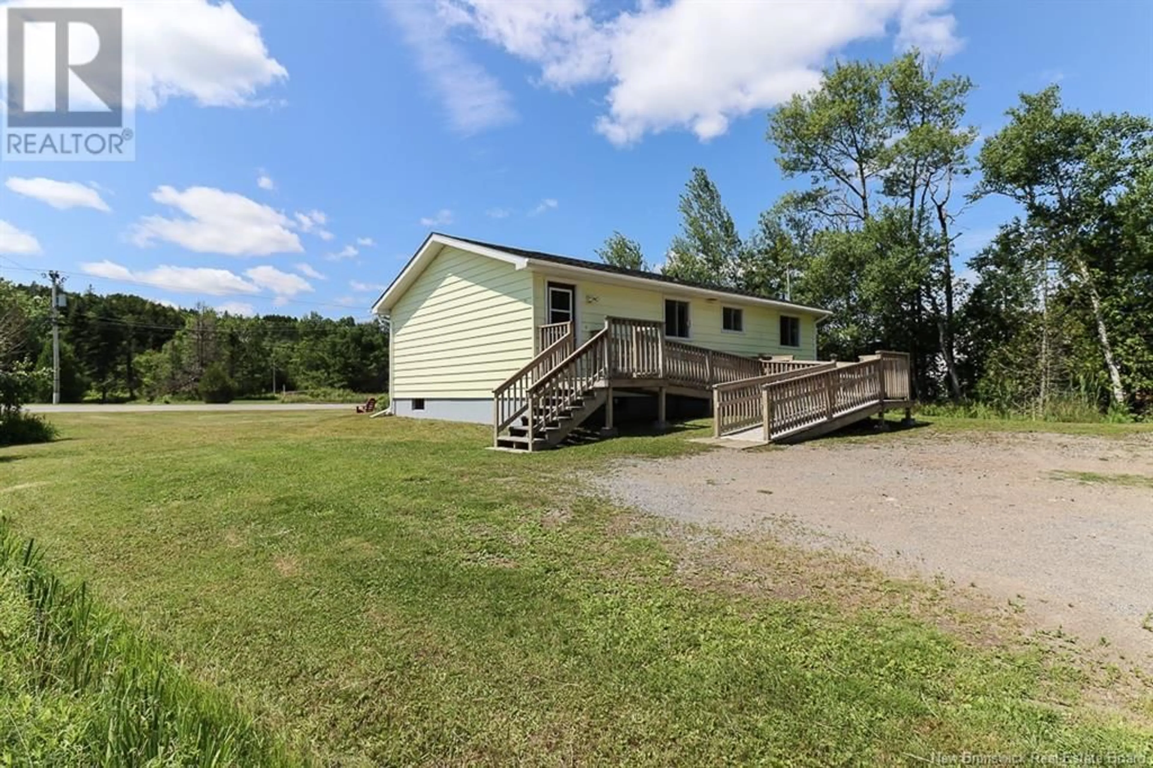 A pic from outside/outdoor area/front of a property/back of a property/a pic from drone, water/lake/river/ocean view for 1278 WESTFIELD ROAD, Saint John New Brunswick E2M7N3