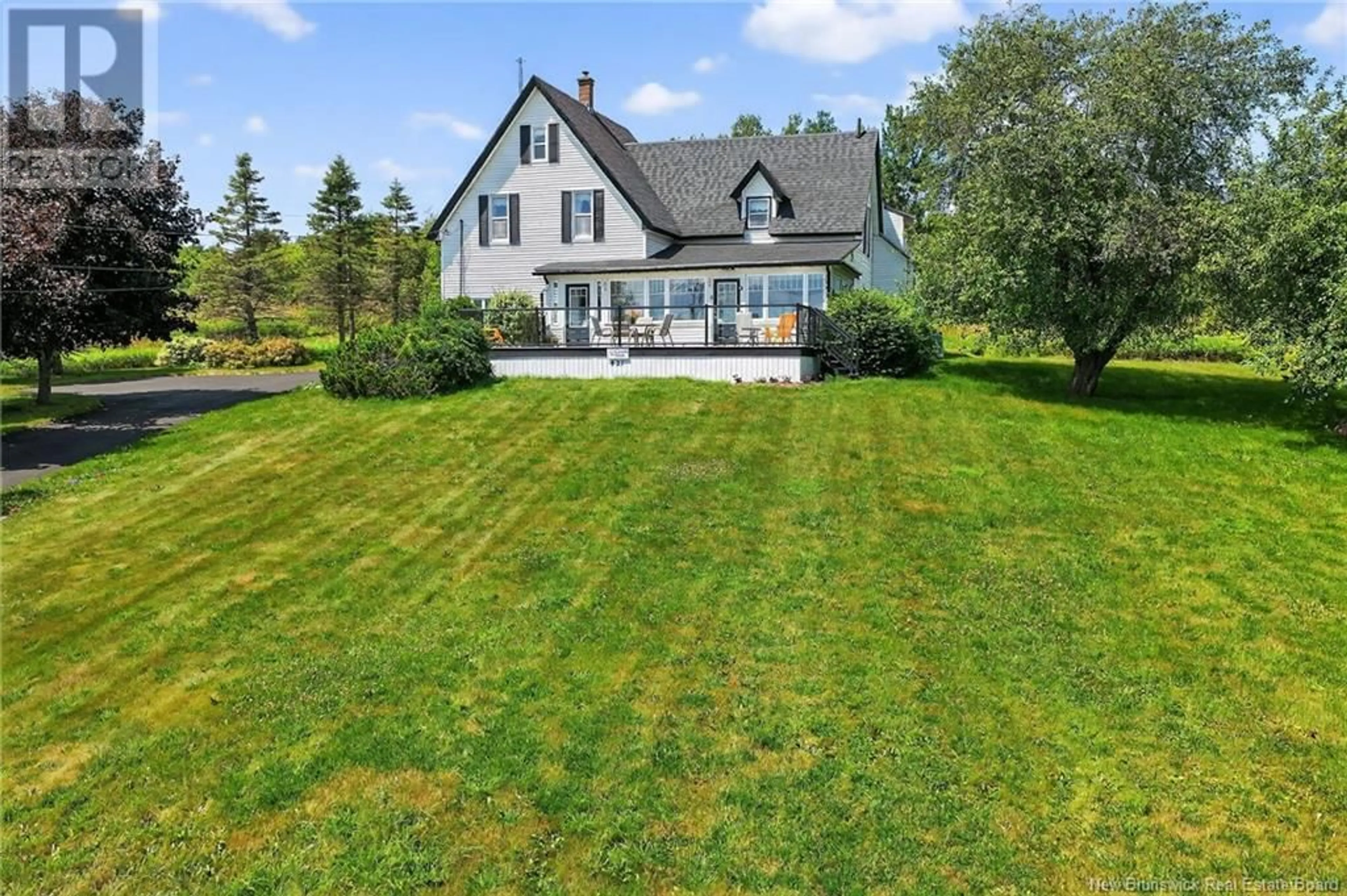 A pic from outside/outdoor area/front of a property/back of a property/a pic from drone, water/lake/river/ocean view for 921 FRONT MOUNTAIN ROAD, Moncton New Brunswick E1G3H2