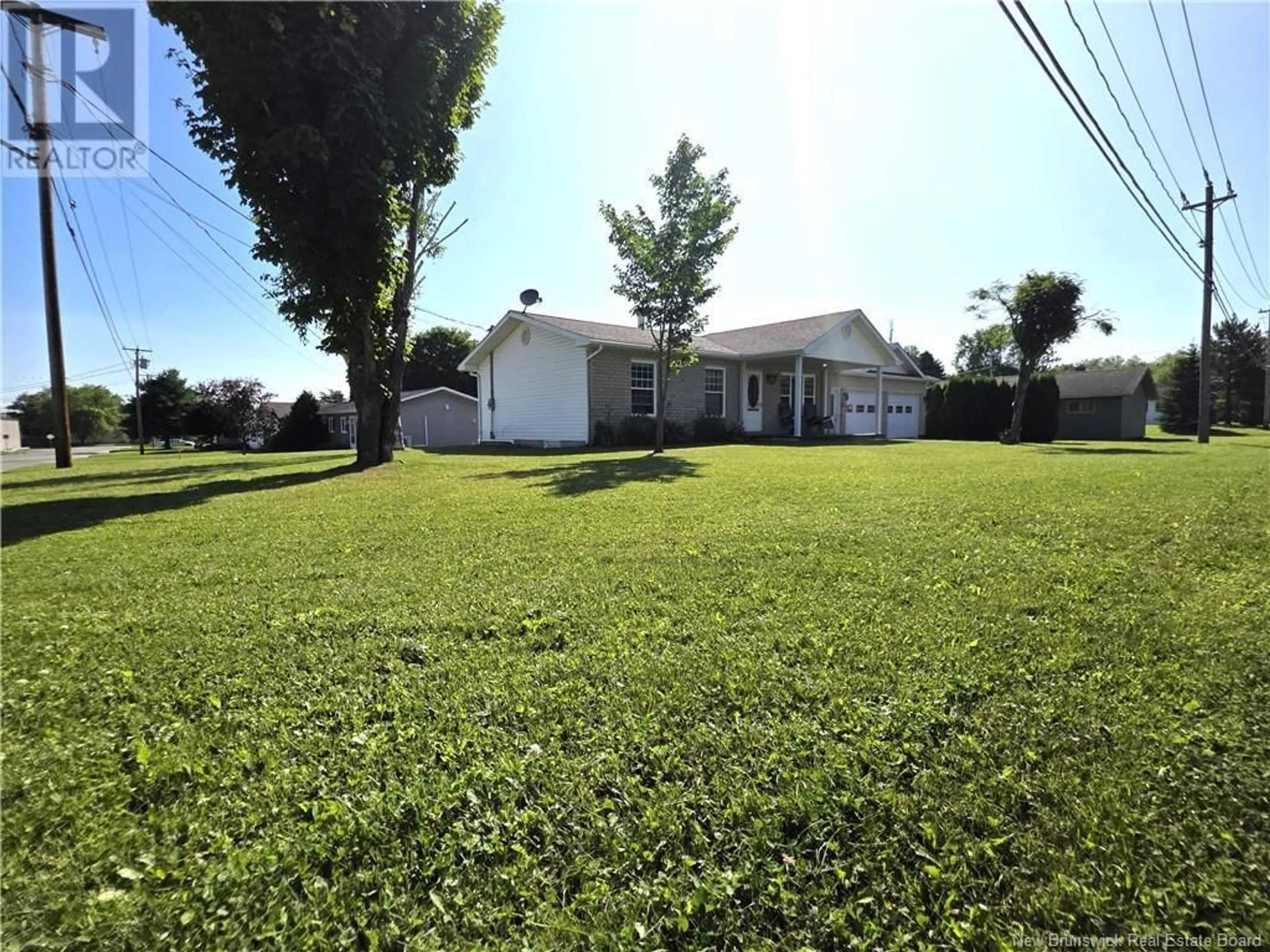 A pic from outside/outdoor area/front of a property/back of a property/a pic from drone, street for 396 HIGH STREET, Grand Falls New Brunswick E3Z1B3