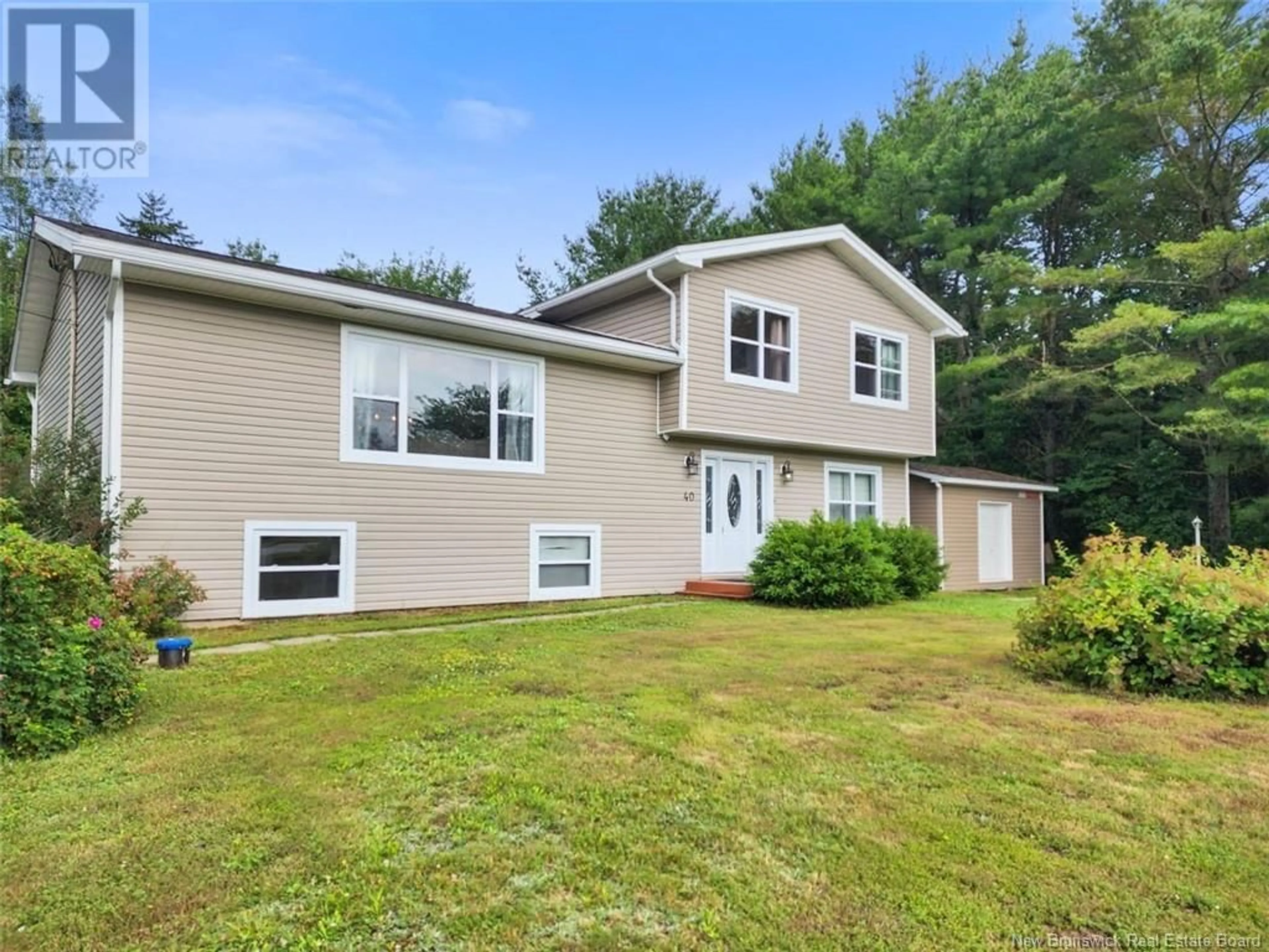 Home with vinyl exterior material, unknown for 40 DOFRED ROAD, Rothesay New Brunswick E2S1A7