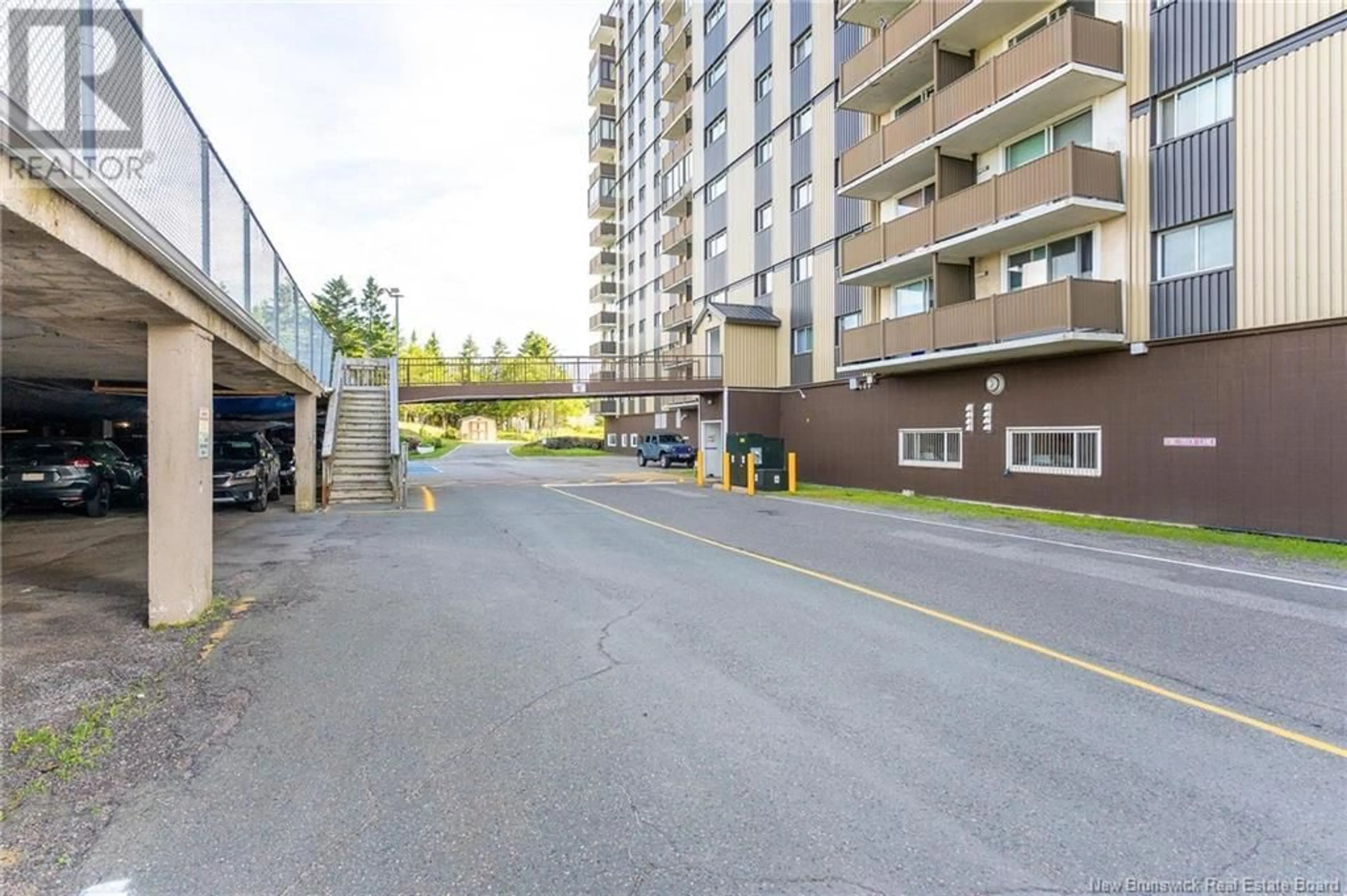 Patio, street for 506 - 310 WOODWARD AVENUE, Saint John New Brunswick E2K2L1