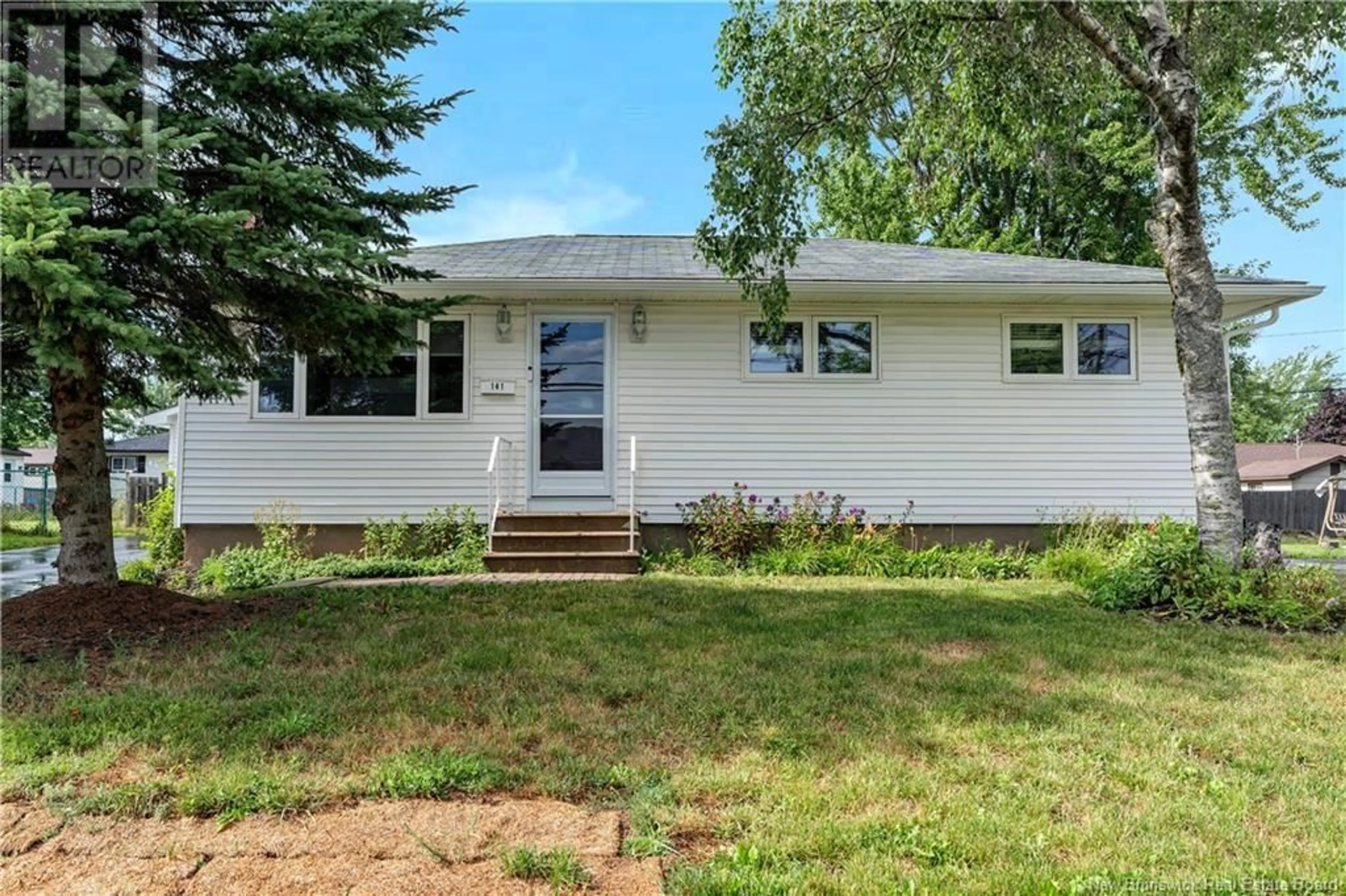 Home with vinyl exterior material, street for 141 CRANDALL STREET, Moncton New Brunswick E1C4E1